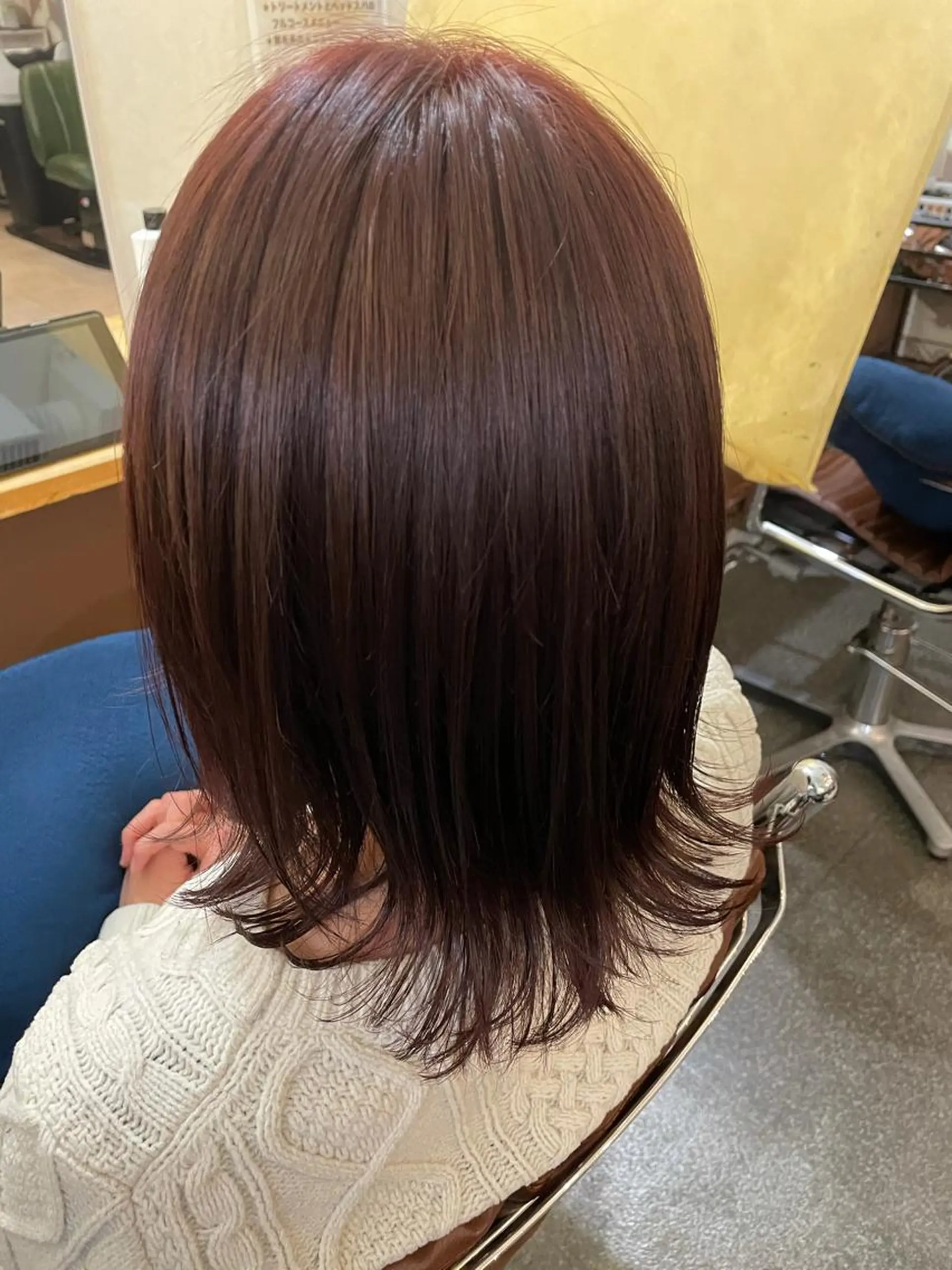 ミディアム EYEstylist ·ai MOERIのマツエク・マツパデザイン