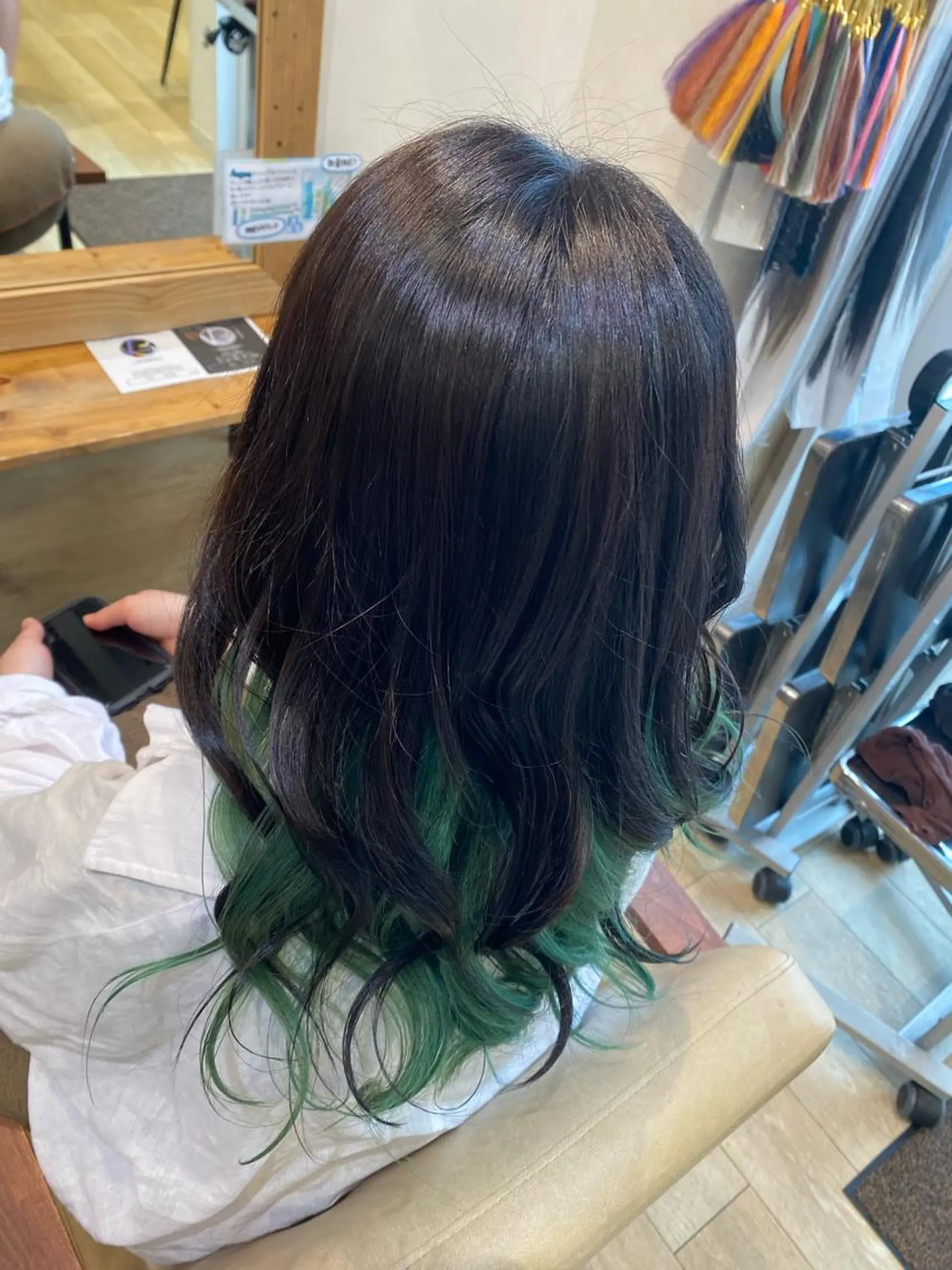 セミロング カラー デザインカラー イヤリングカラー インナーカラー なな💎韓国系/ 渋谷💎のヘアスタイル