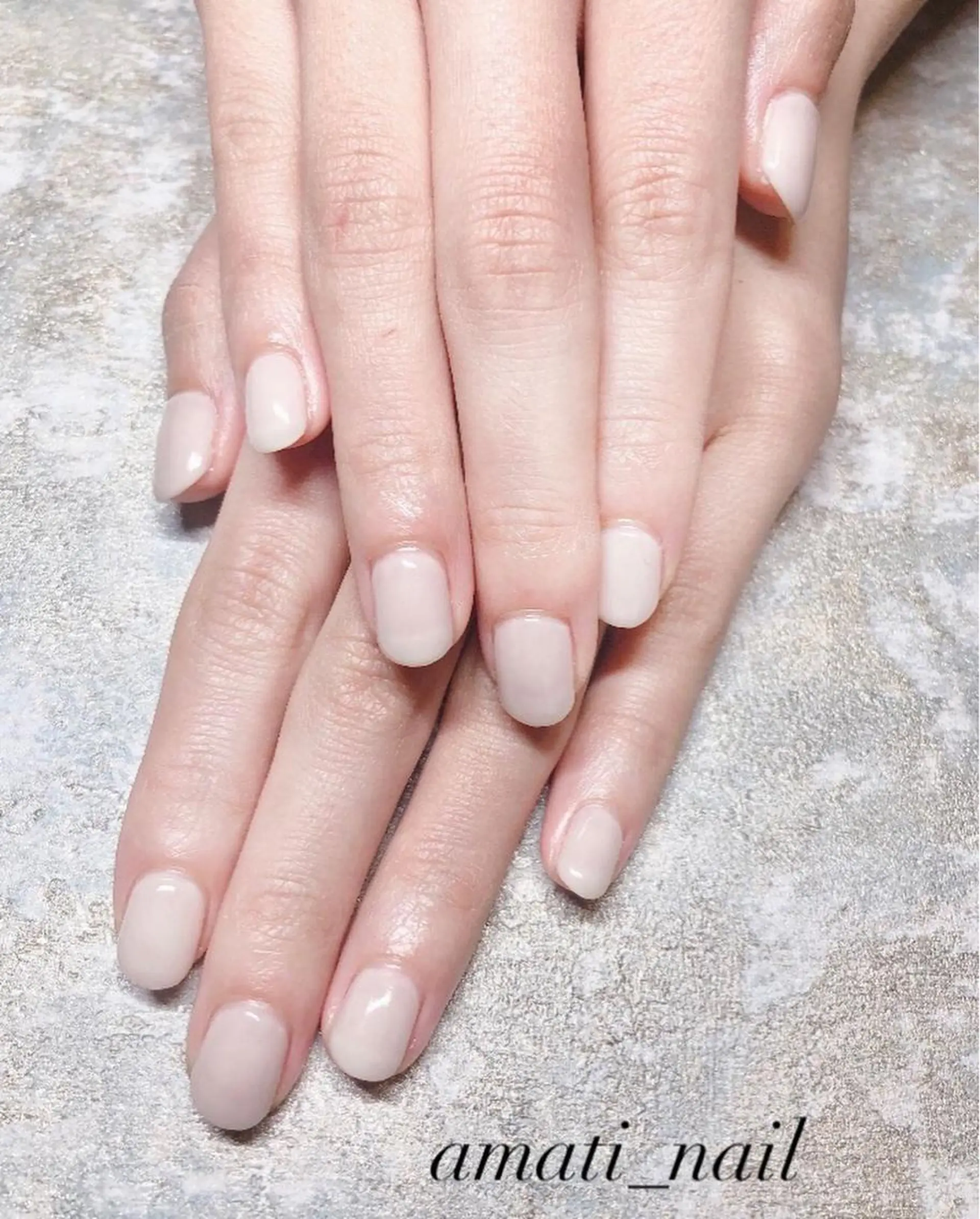 ネイル ワンカラーネイル シンプルネイル ハンドネイル amati_nail TAKAKOのネイルデザイン