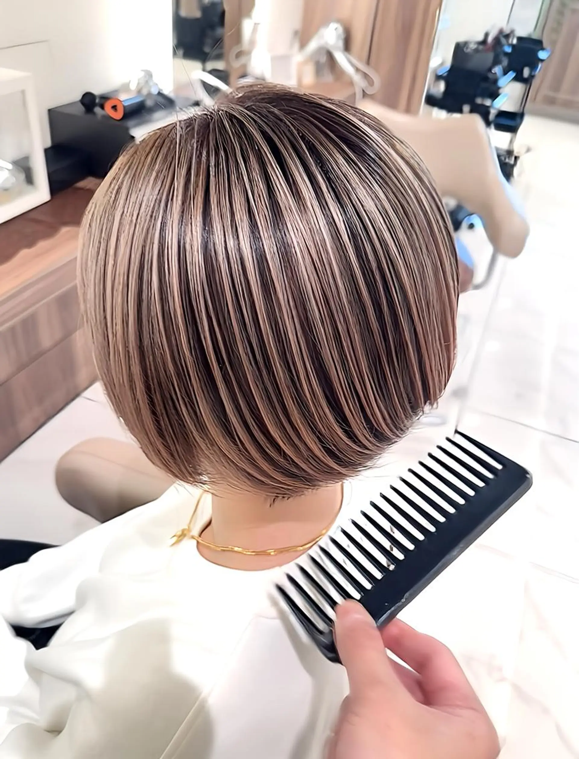 セミロング カラー ハイライトカラー ハイライト 髪質改善 ヘアカラー ＡＳＨ 大宮のヘアスタイル