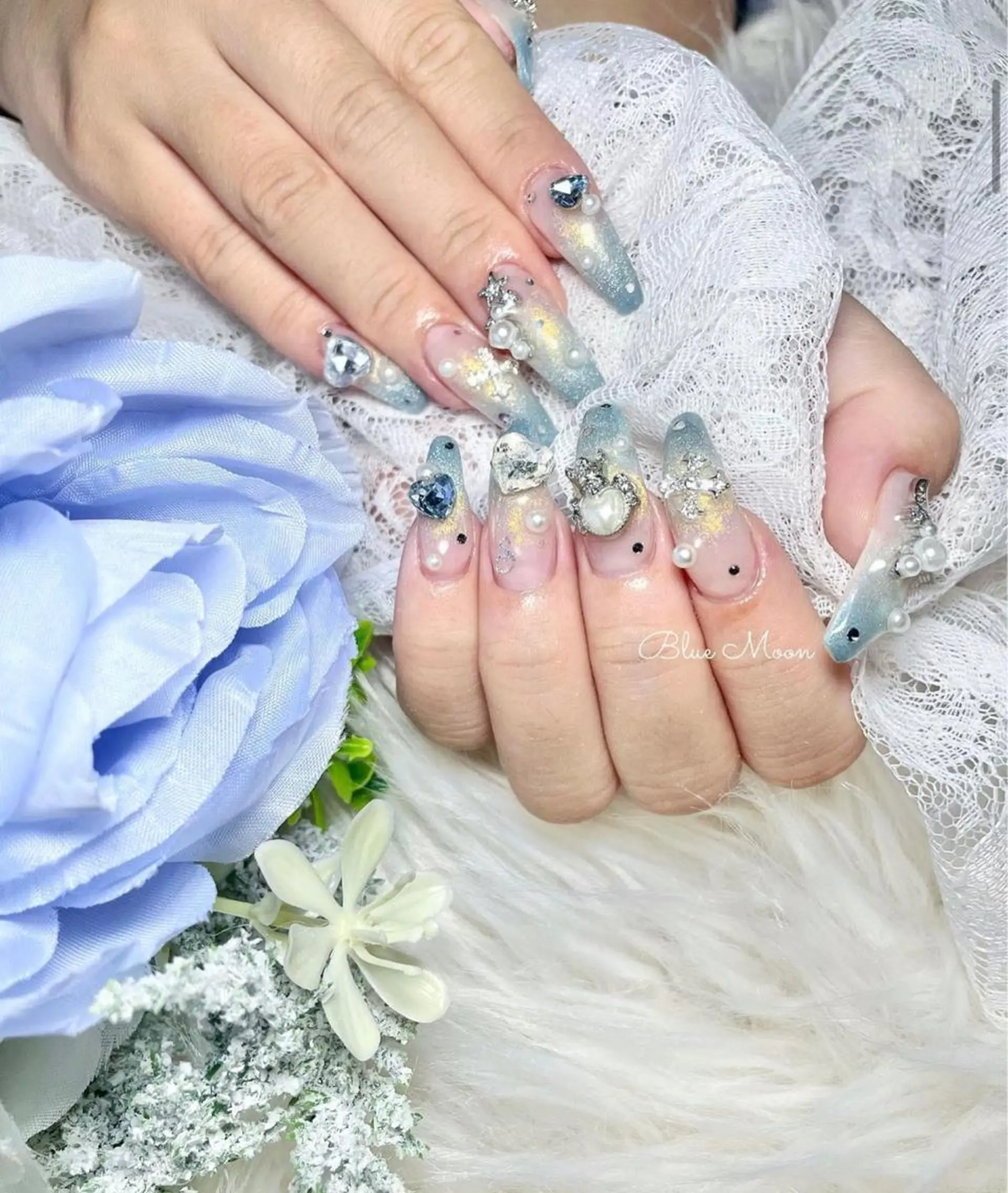 ネイル ハンドネイル フットネイル ハンドケア nail salon Blue Moonのネイルデザイン