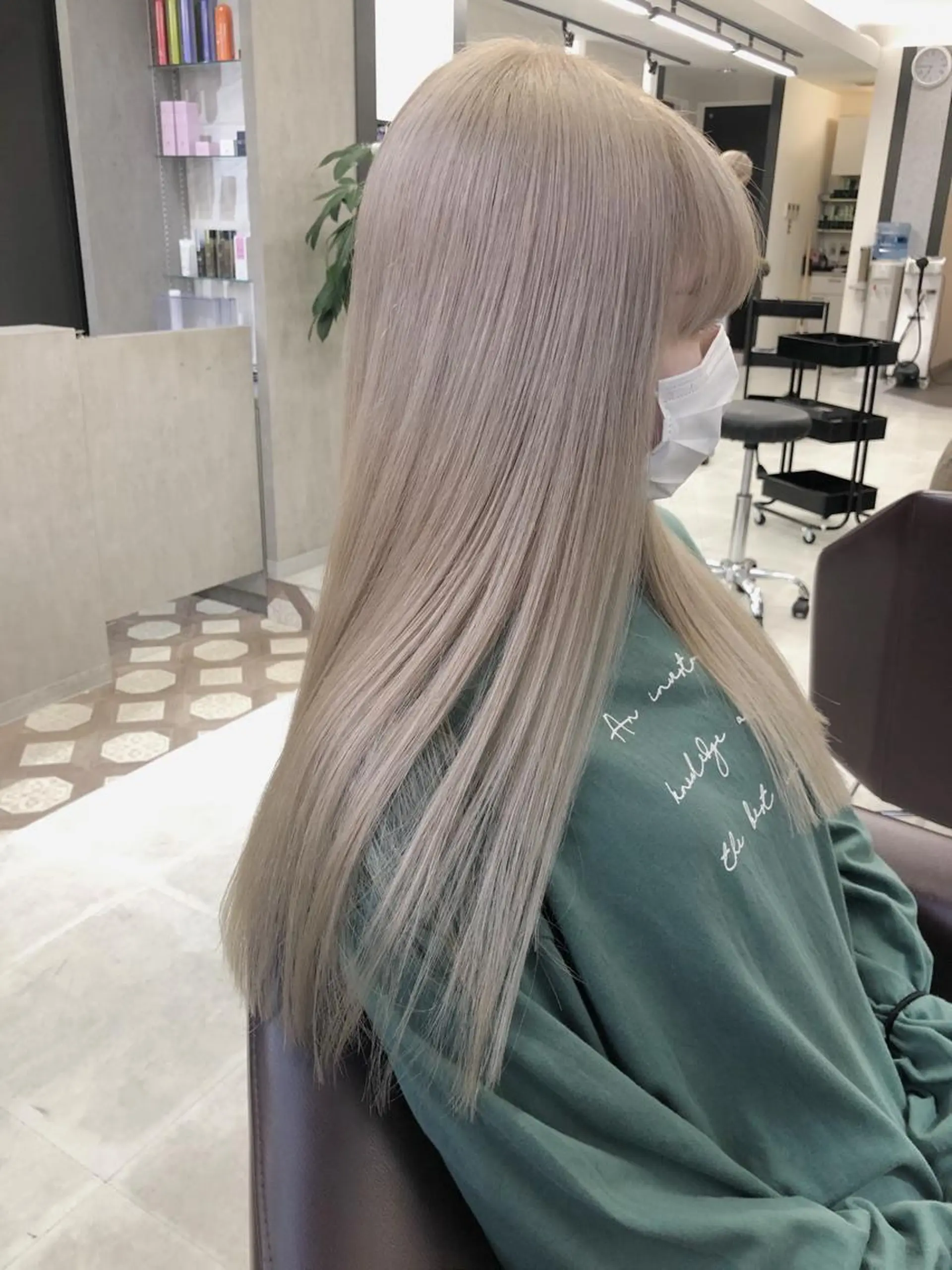 ロング カラー mimiiy梅田 中崎町ハイトーンのヘアスタイル