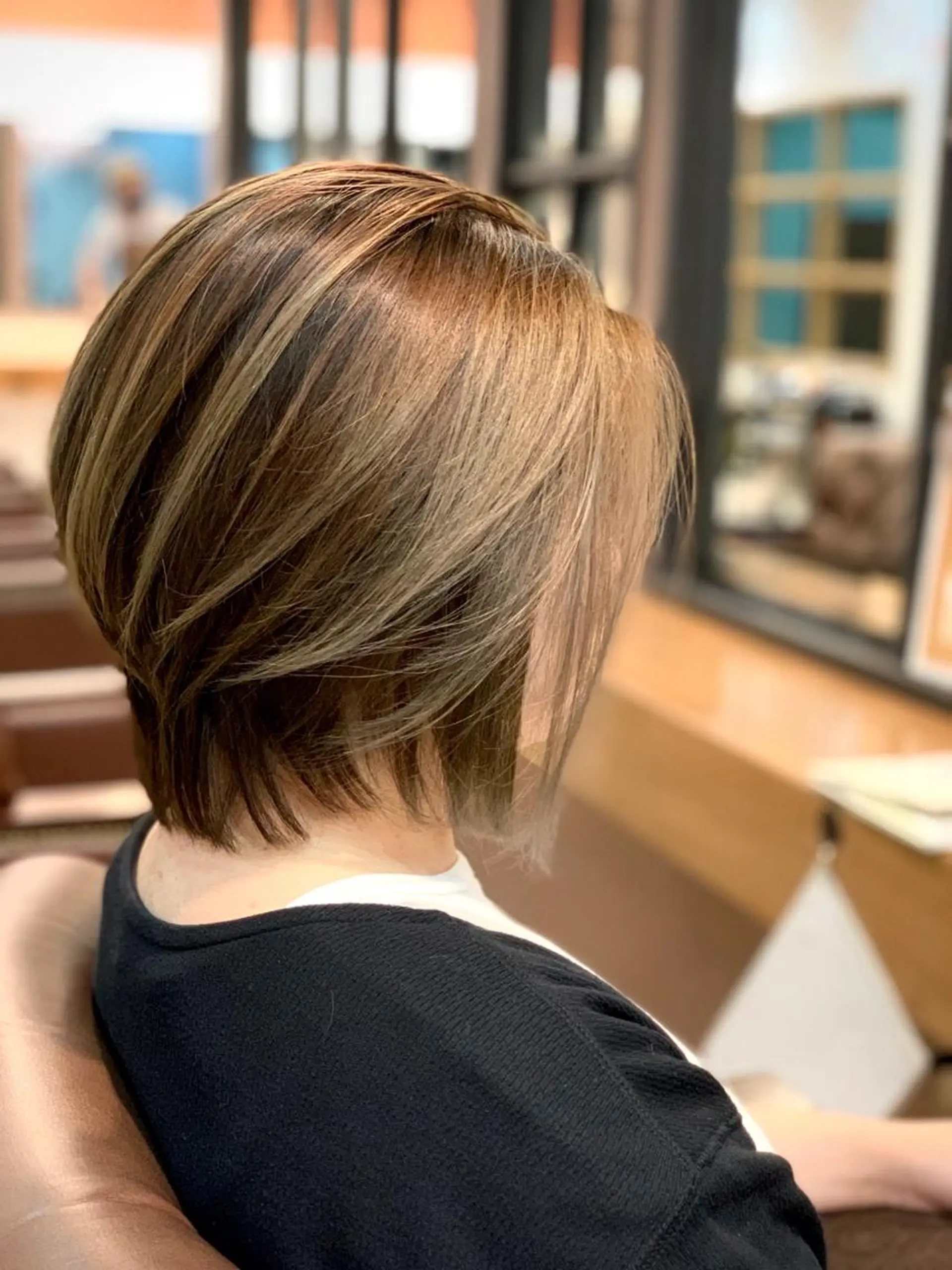 ショート カラー ブリーチ ショートヘア カット 廣瀬 智志のヘアスタイル