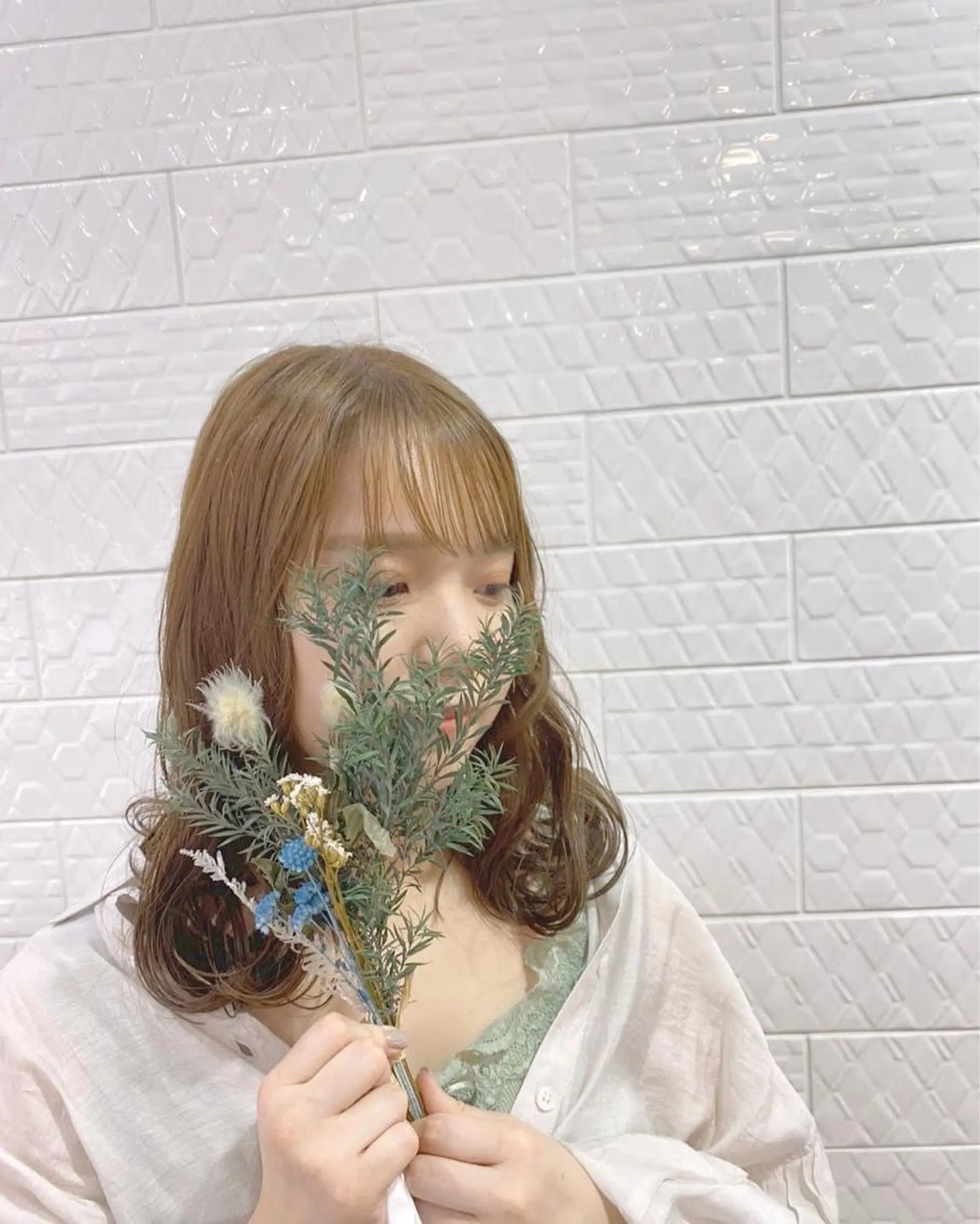 セミロング カラー mako︴ Euphoriaのヘアスタイル