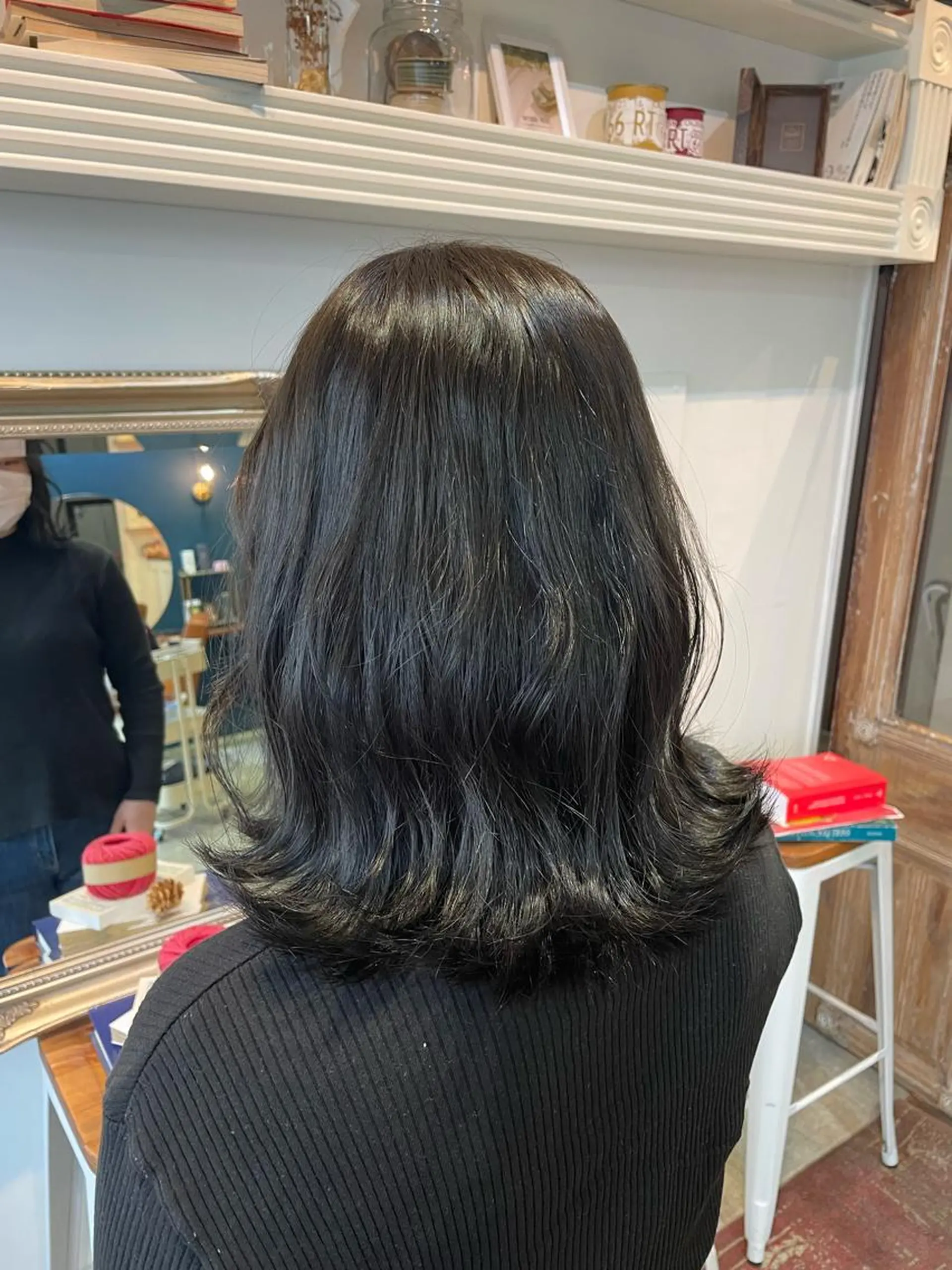 ミディアム カラー ヘアアレンジ グレージュ オリーブグレージュ オリーブグレー ヘアカラー トリートメント ヘアセット 🎍カトウ ケイゴ🎍のヘアスタイル