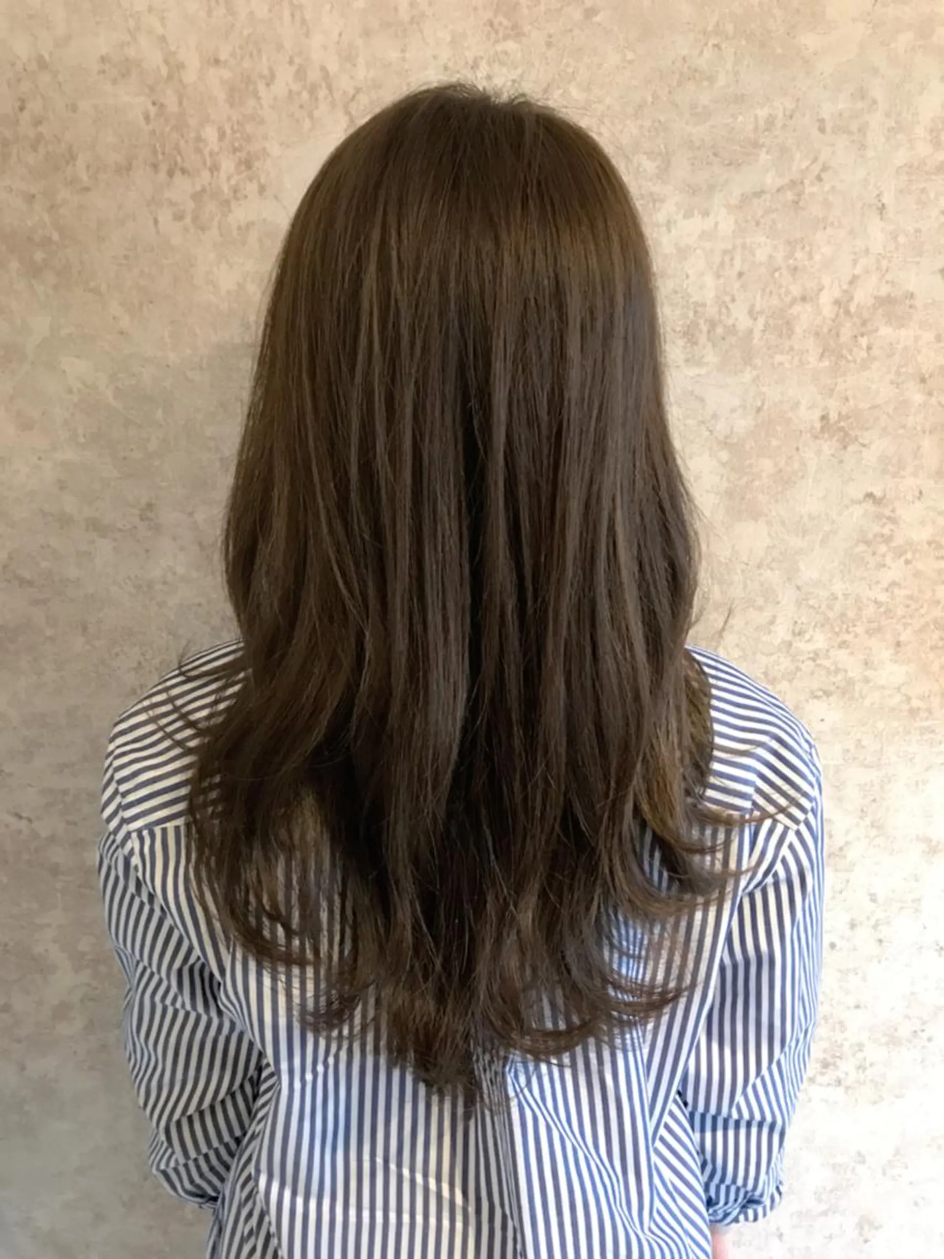 ミディアム due hair 京都駅前店 MILBON オージュア認定サロン【デューヘアー】所属・ハイトーンブリーチ 土坂　由志【京都】のヘアスタイル