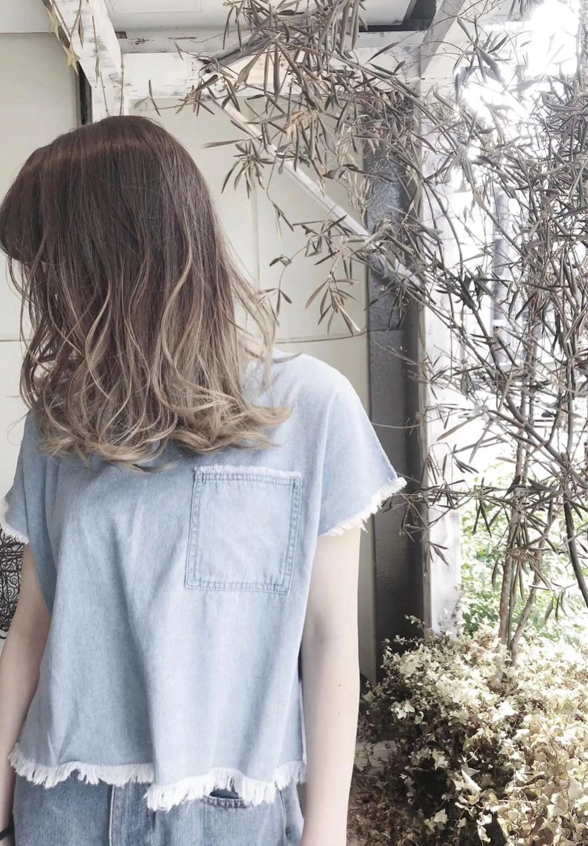 ミディアム カラー 長谷川 華奈子のヘアスタイル