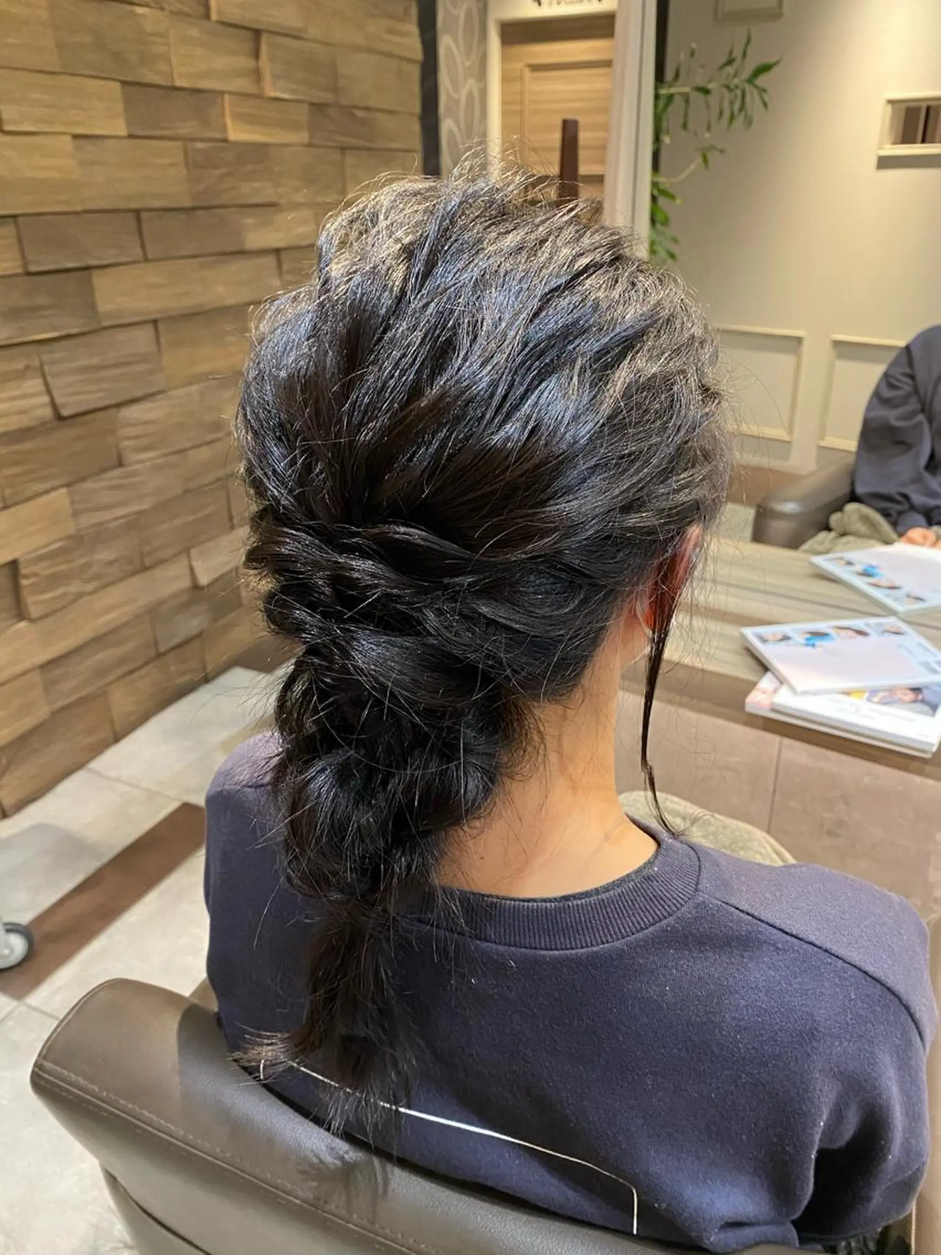 セミロング ヘアアレンジ ヘアセット 川越 輝梨奈のヘアスタイル