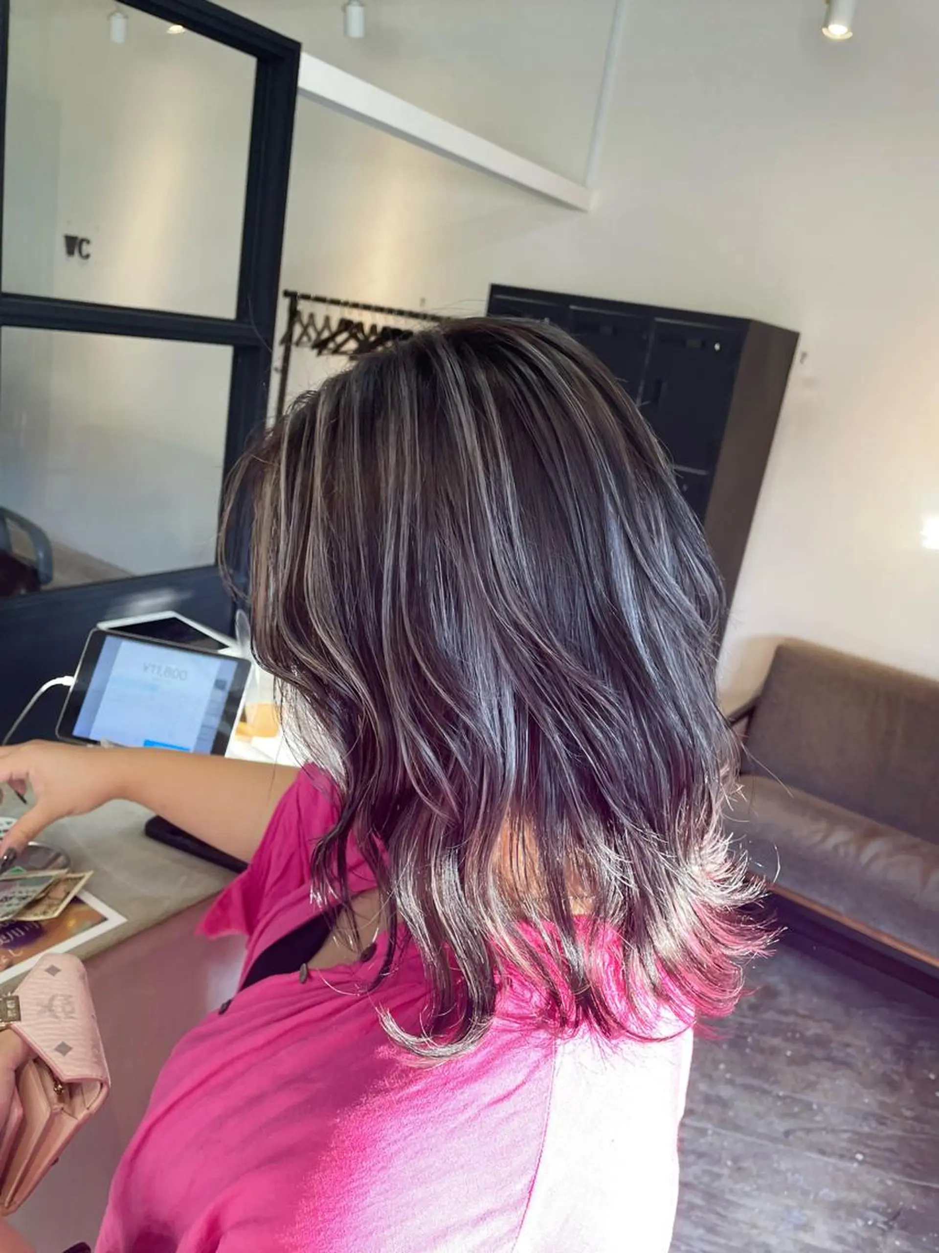 セミロング ハイライト 竹田 千紘のヘアスタイル