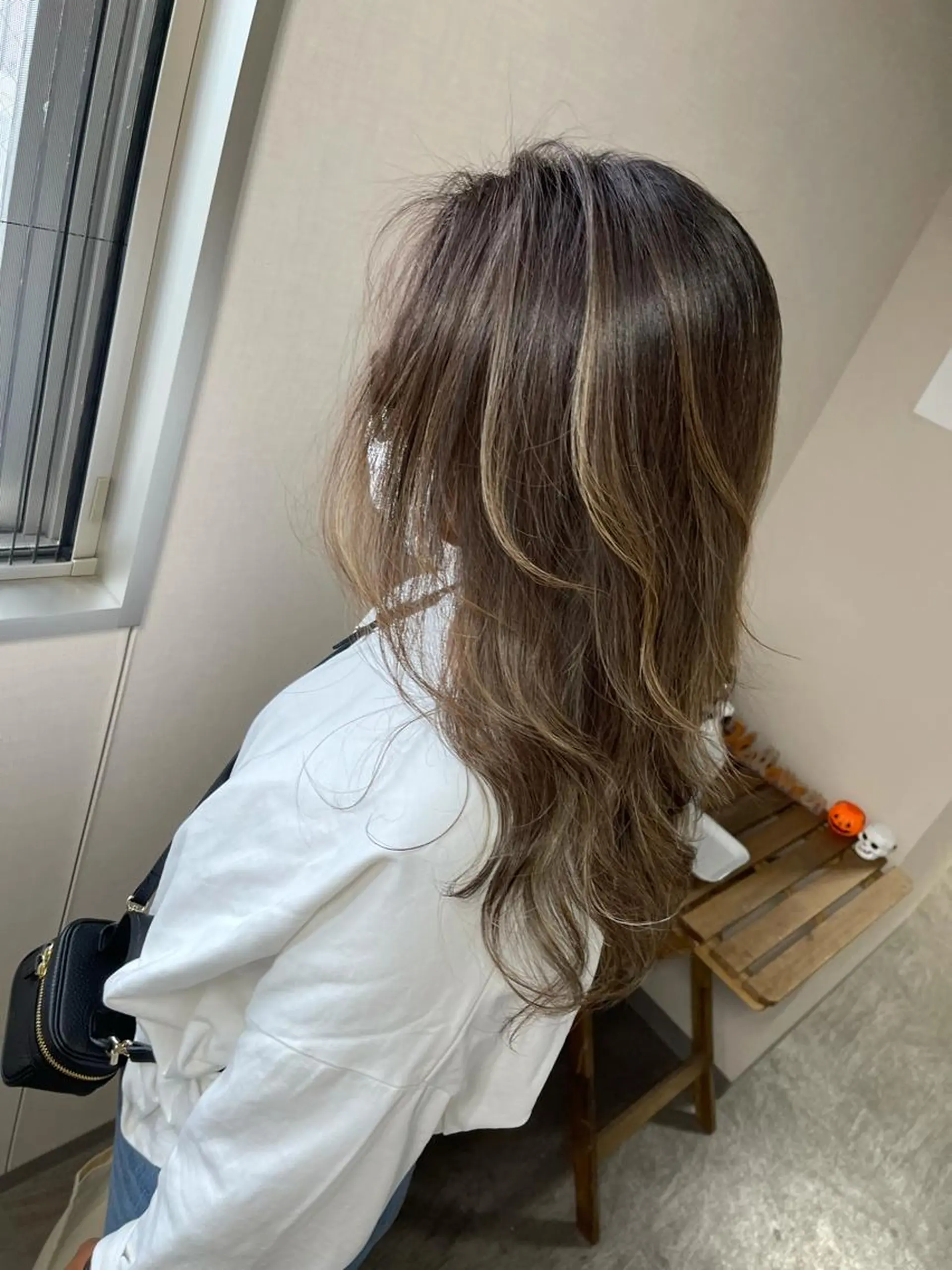 ロング カラー ベージュカラー ハイライトカラー ハイライト レイヤーカット 似合わせカット ヘアカラー 松井那津子 /ハイライトブリーチのヘアスタイル