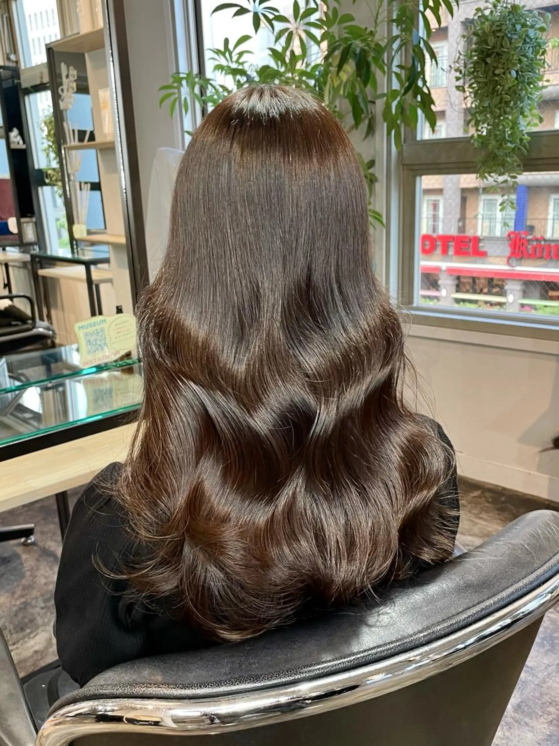 ロング カラー ブラウンカラー 元町神戸 國井椋介のヘアスタイル