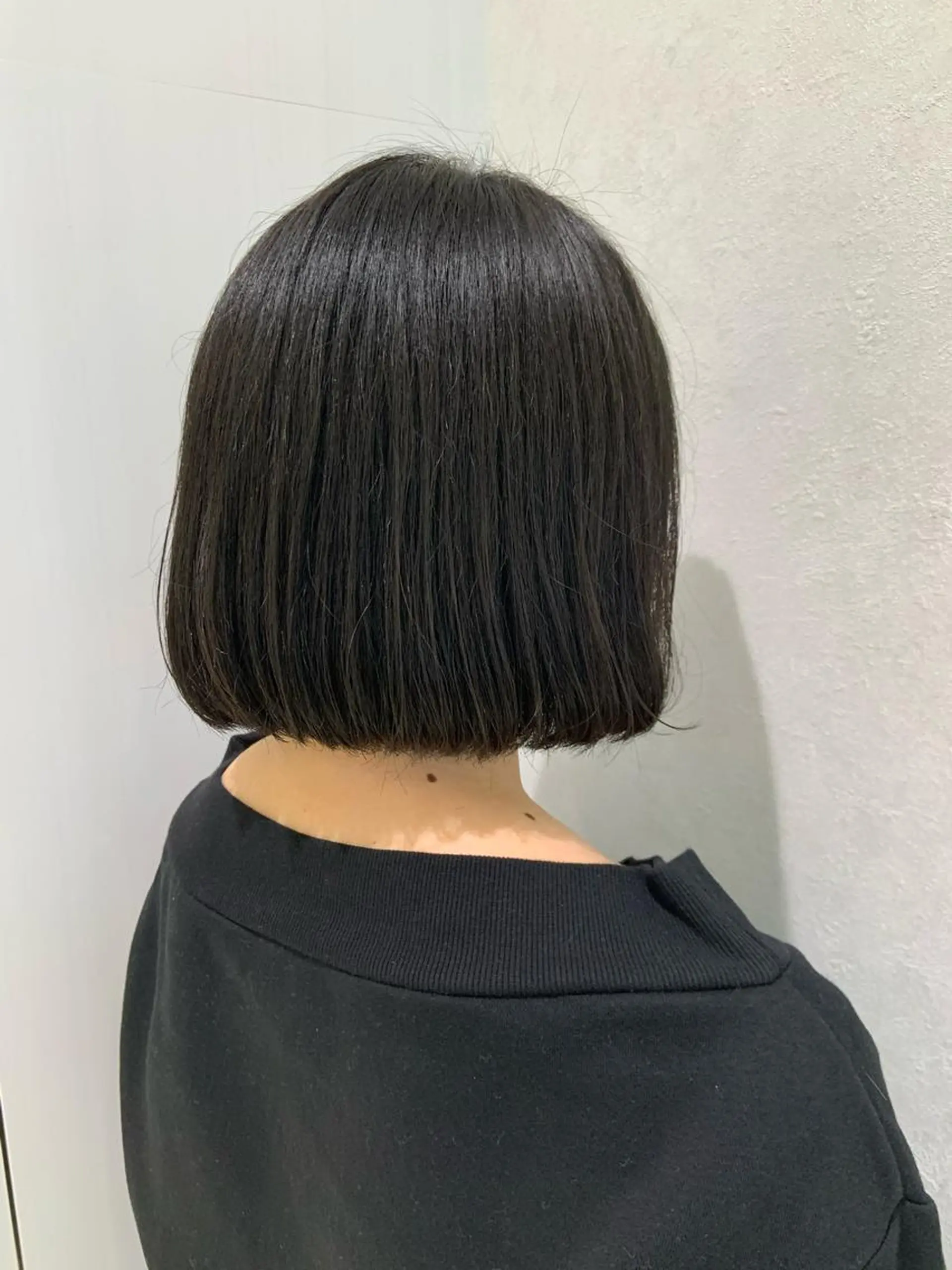 ショート カラー パーマ ヘアアレンジ ハイトーンカラー🤍 山下 優華のヘアスタイル