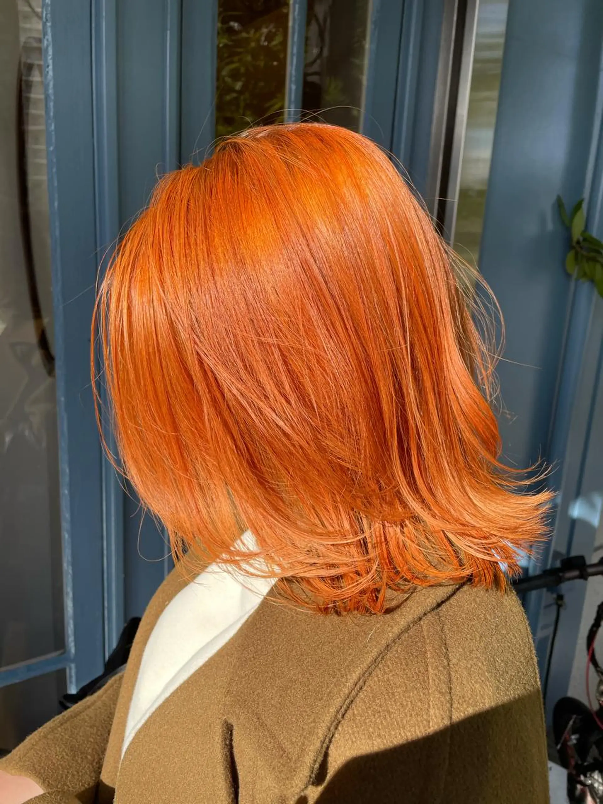 セミロング ブリーチ毛矯正.髪質 改善.髪にドラマをのヘアスタイル