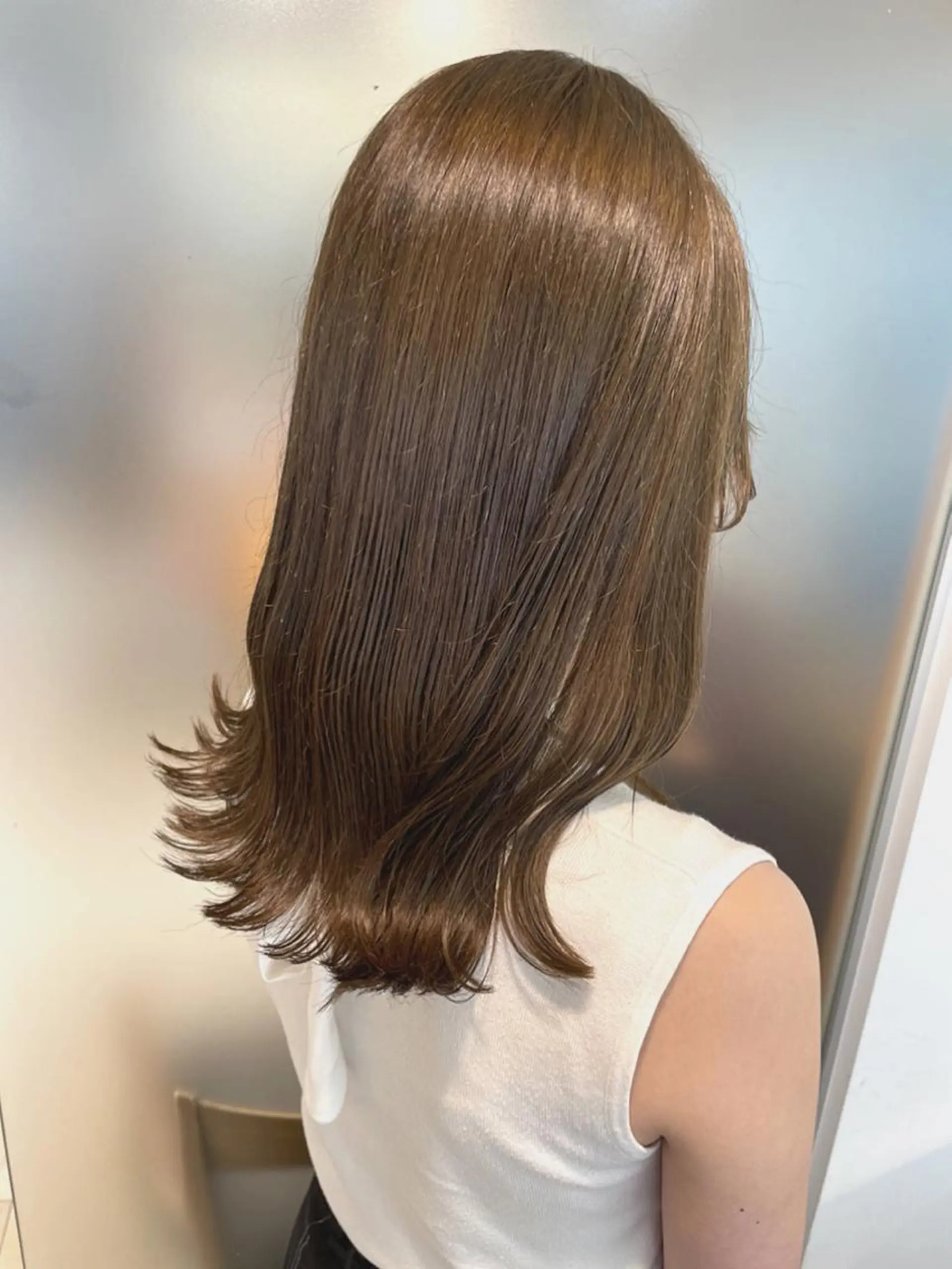 セミロング カラー ヘアカラー 佐藤 梨里花 ❤︎のヘアスタイル