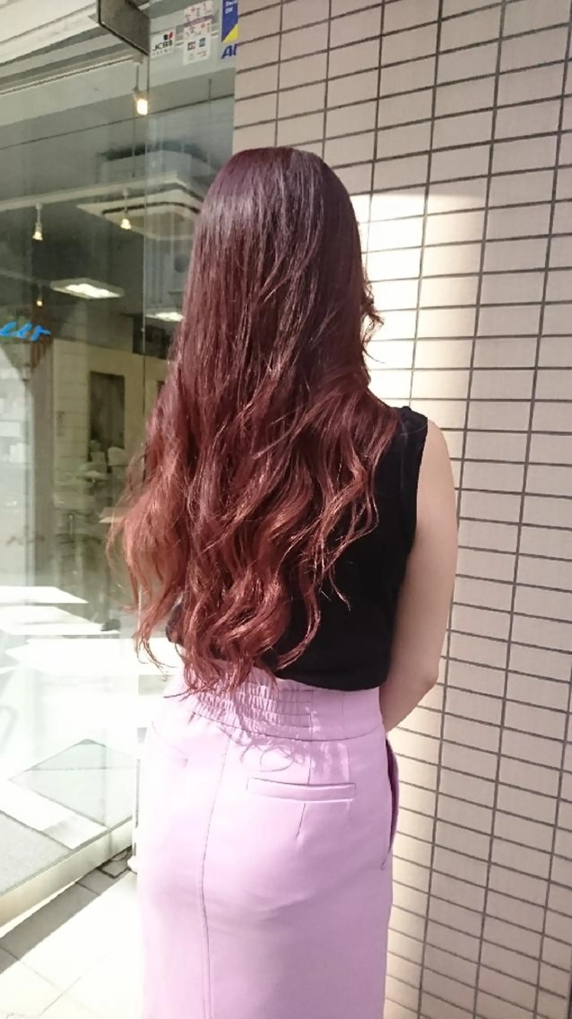 ロング カラー グラデーションカラー ピンクカラー nagane sayakaのヘアスタイル