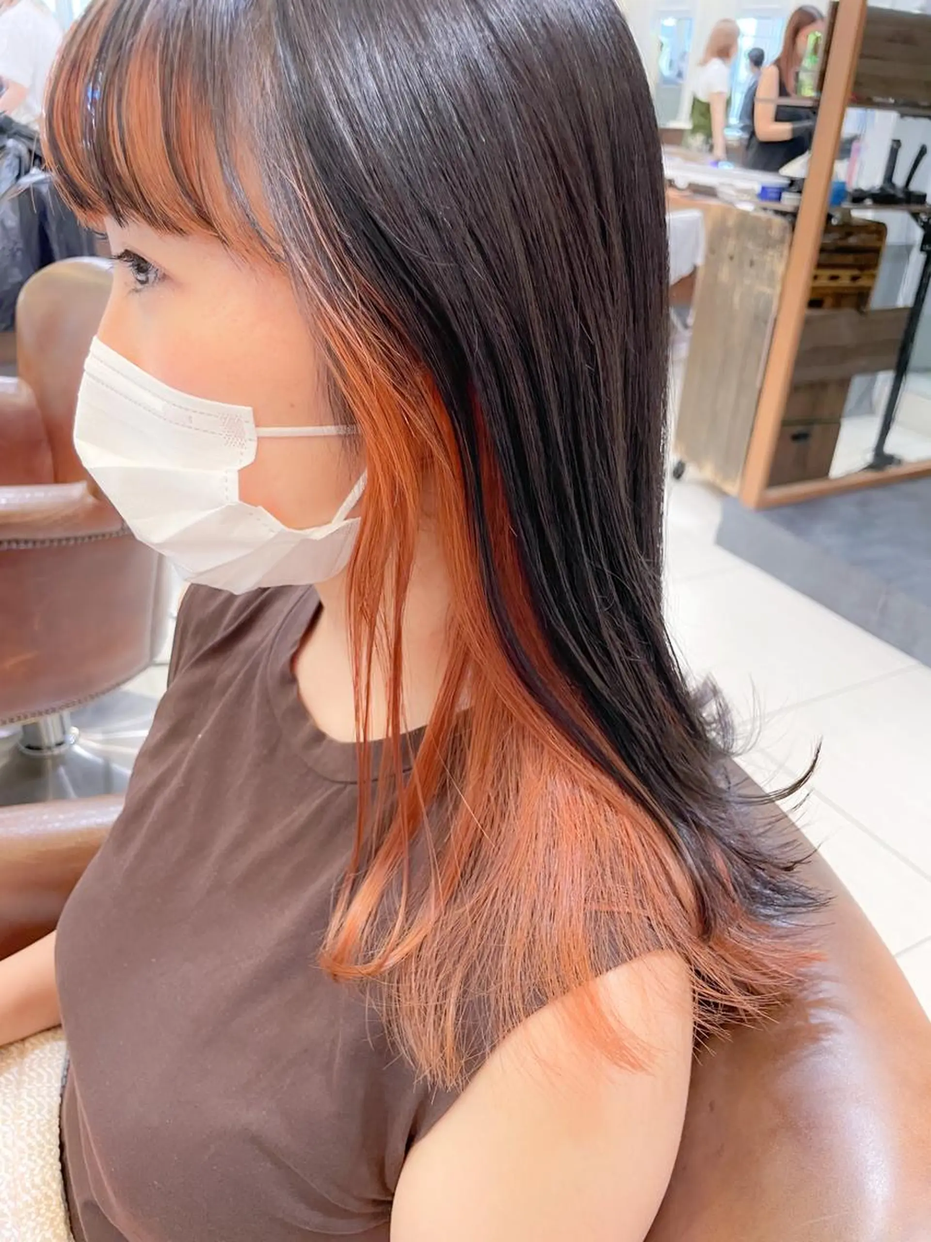 セミロング カラー インナーカラー オレンジ ヘアカラー ✨カラー支持No.1 🧸ワキ カナコ🧸のヘアスタイル