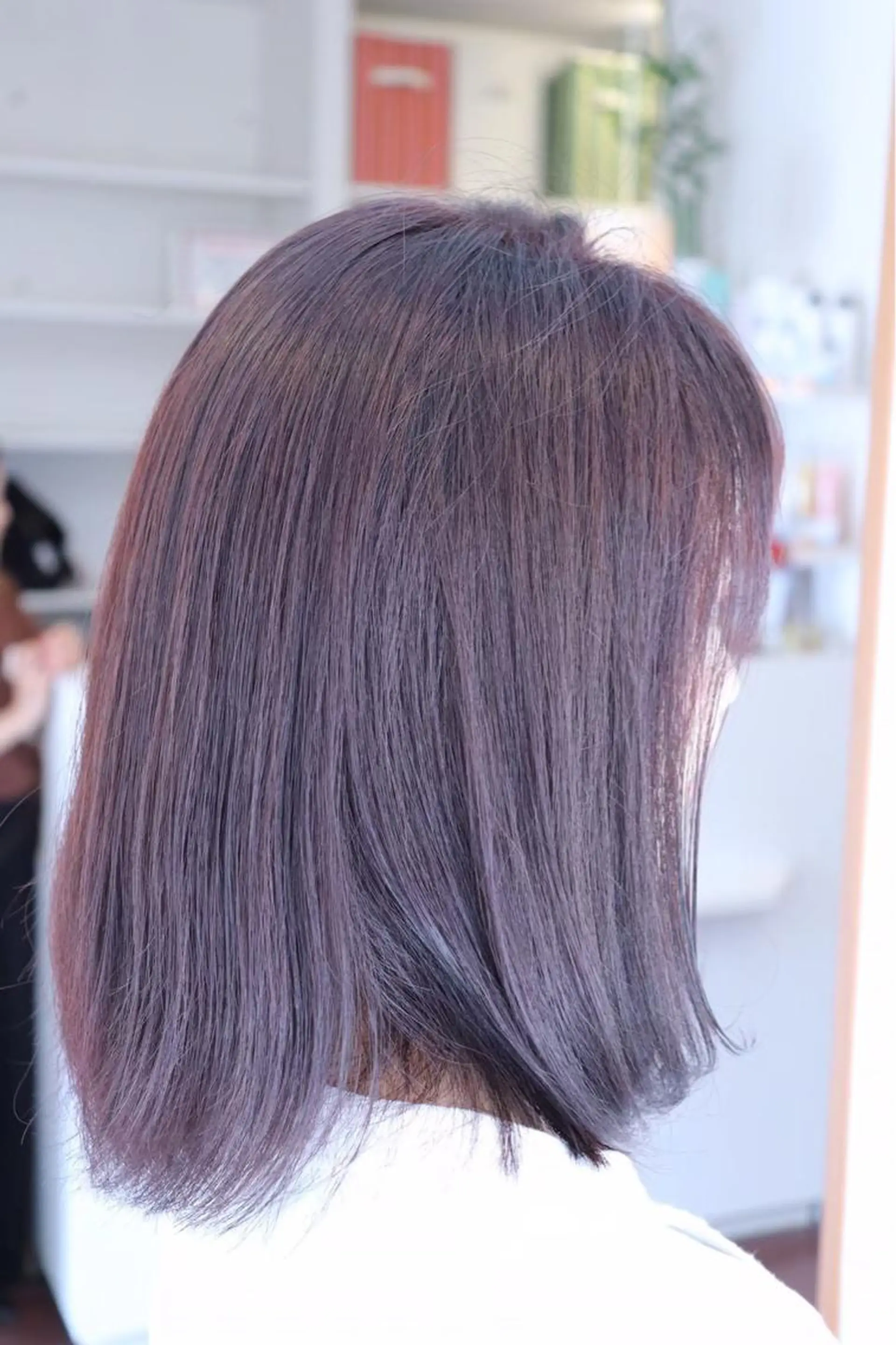 ミディアム カラー 小川 美香のヘアスタイル