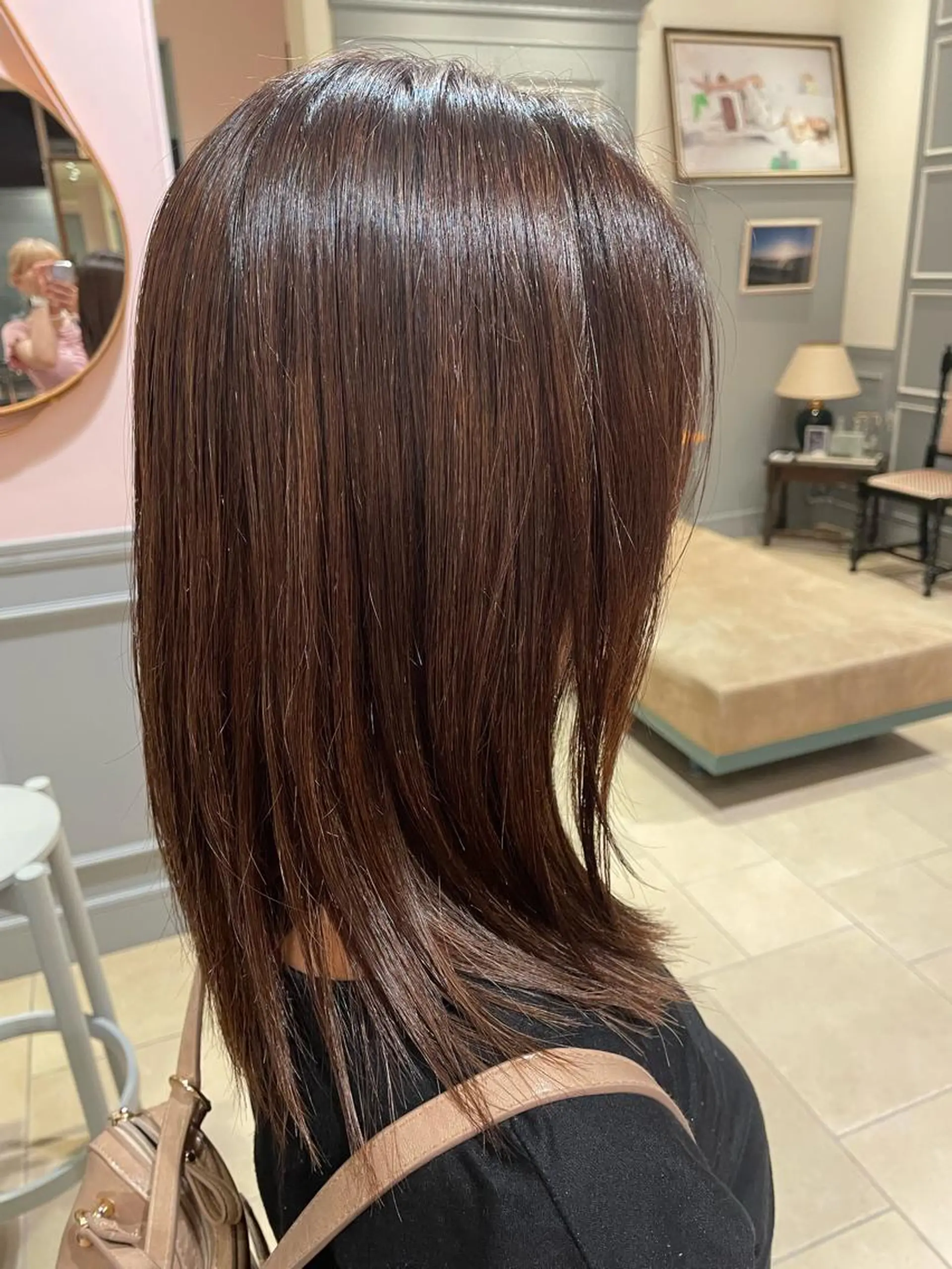 ミディアム カットモデル ヨネダのヘアスタイル