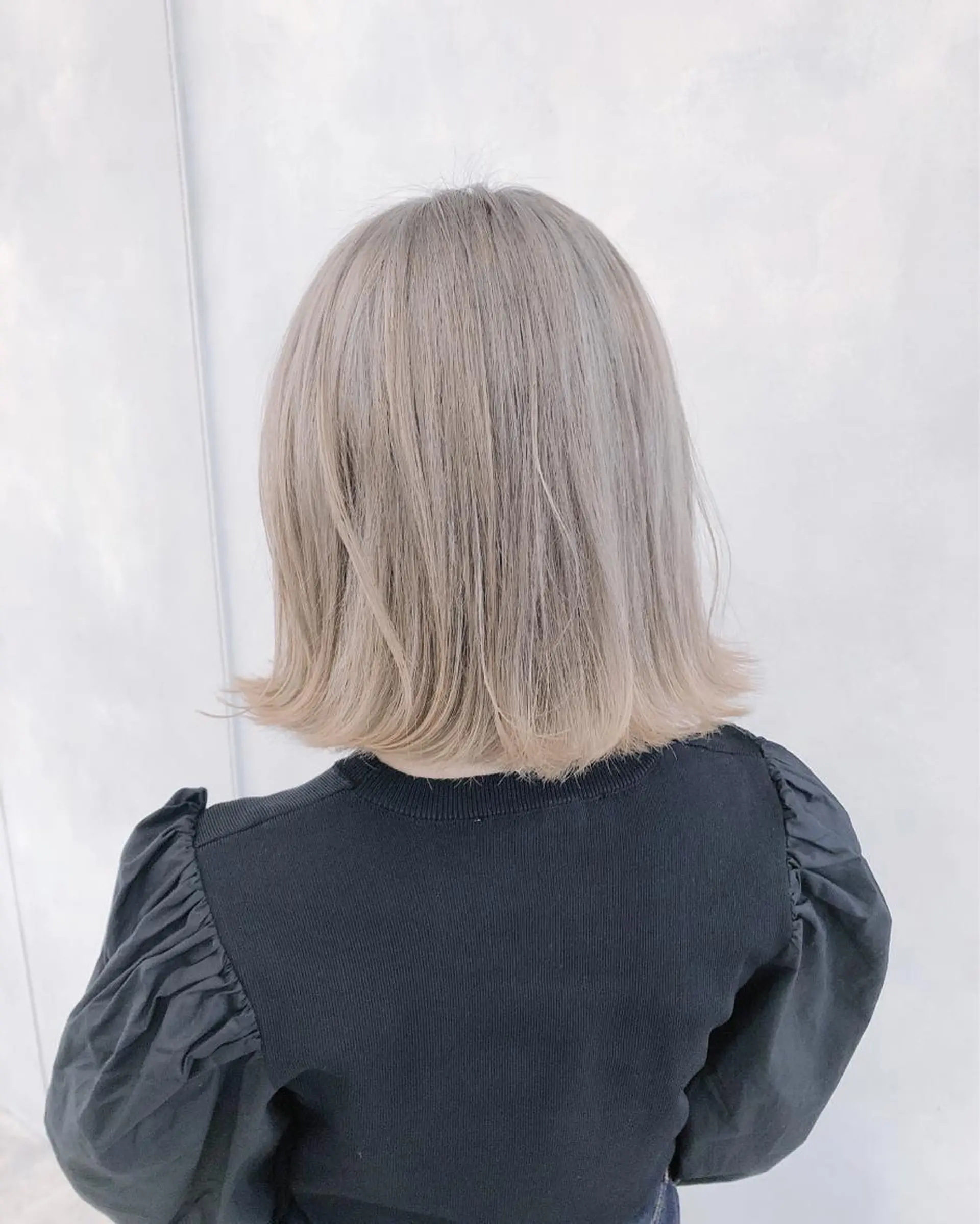 カラー ブリーチ グレージュ ハイトーンカラー ハイトーングレージュ オレンジ レイヤーカット 古川洋之のヘアスタイル