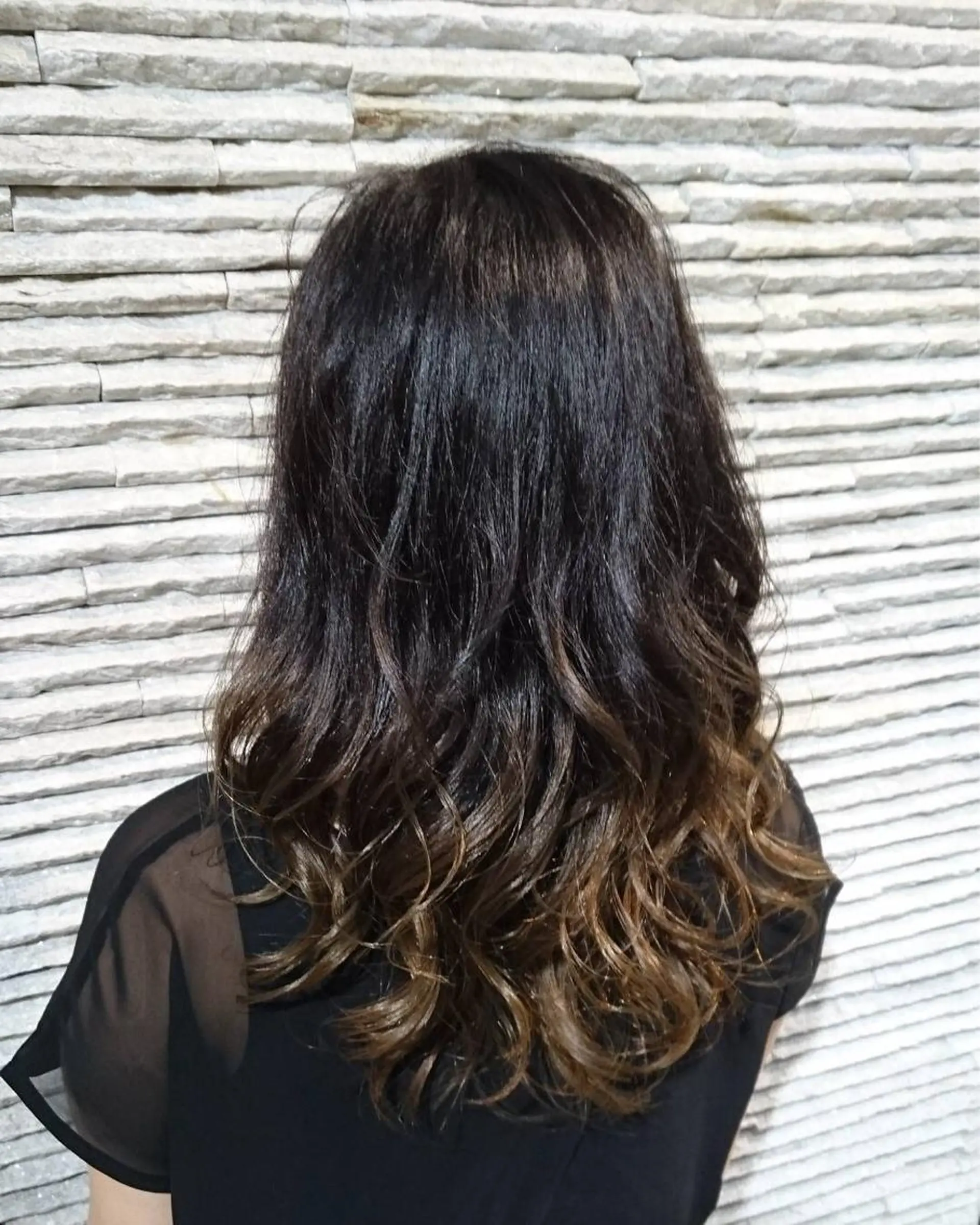 ロング カラー ヘアアレンジ 嶋田 ゆきのヘアスタイル