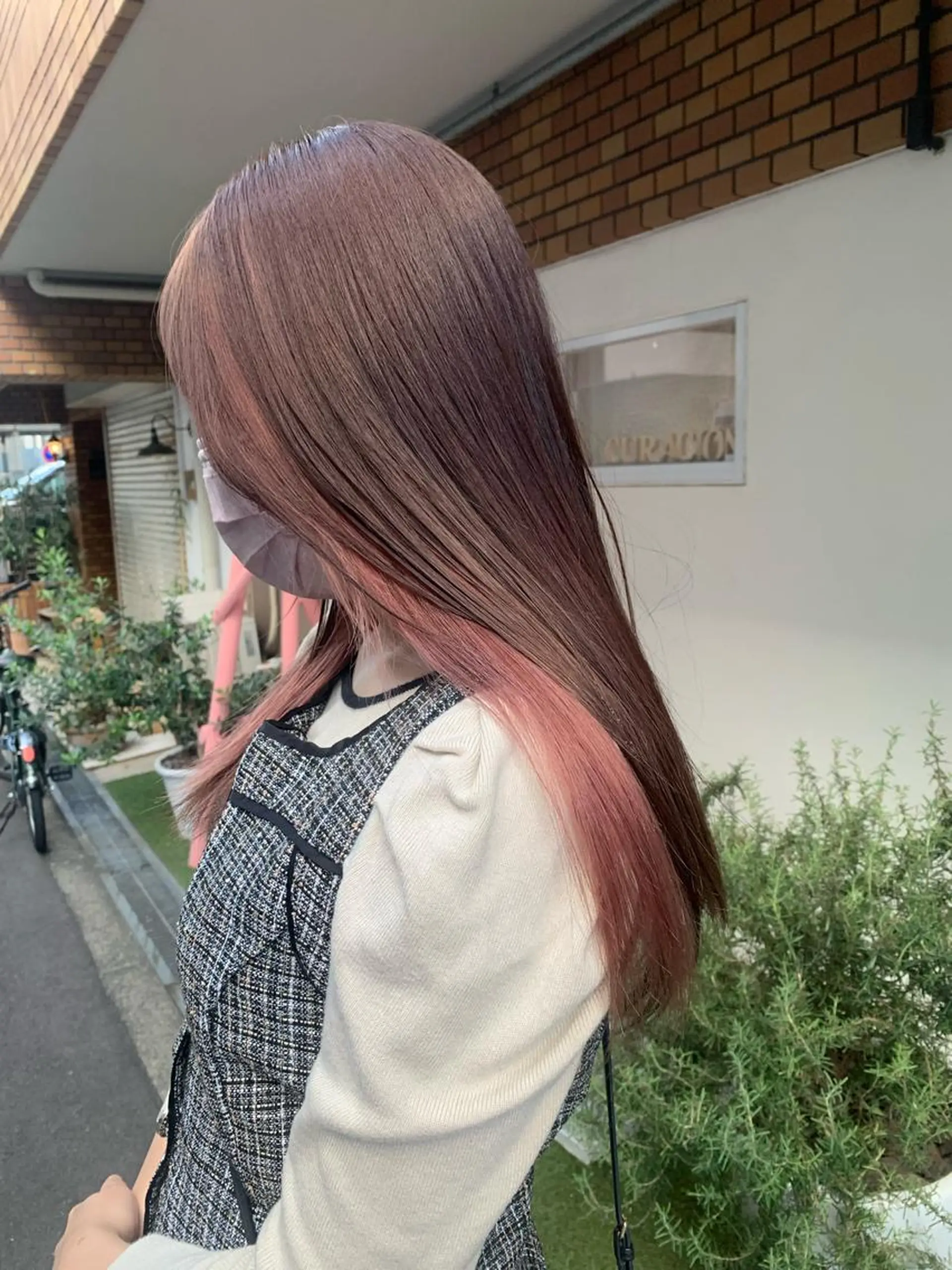 ロング カラー ブリーチ 田中 優衣のヘアスタイル