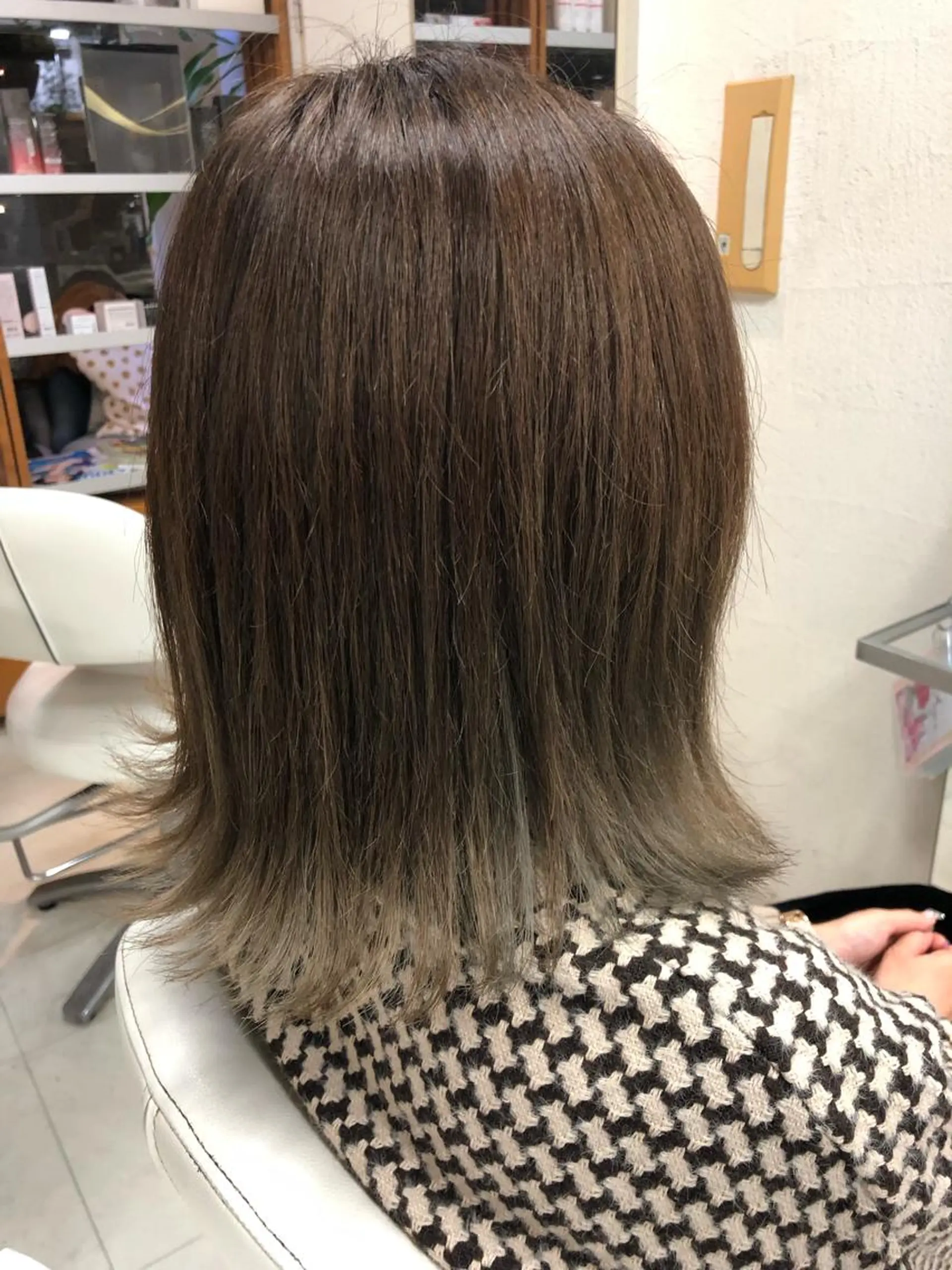 ショート カット 縮毛矯正 阿部 美咲のヘアスタイル