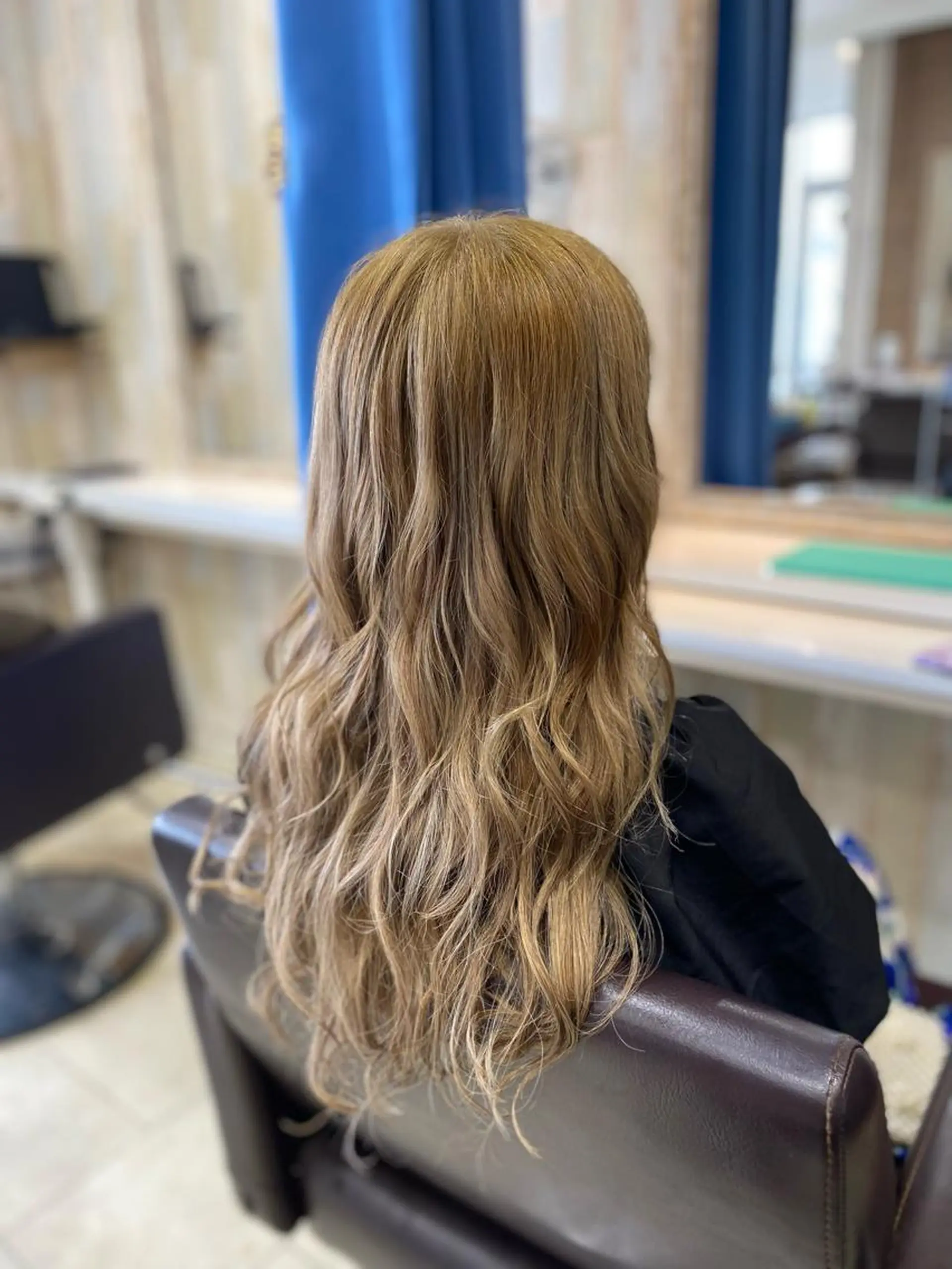 ミディアム 石井 彰浩のヘアスタイル