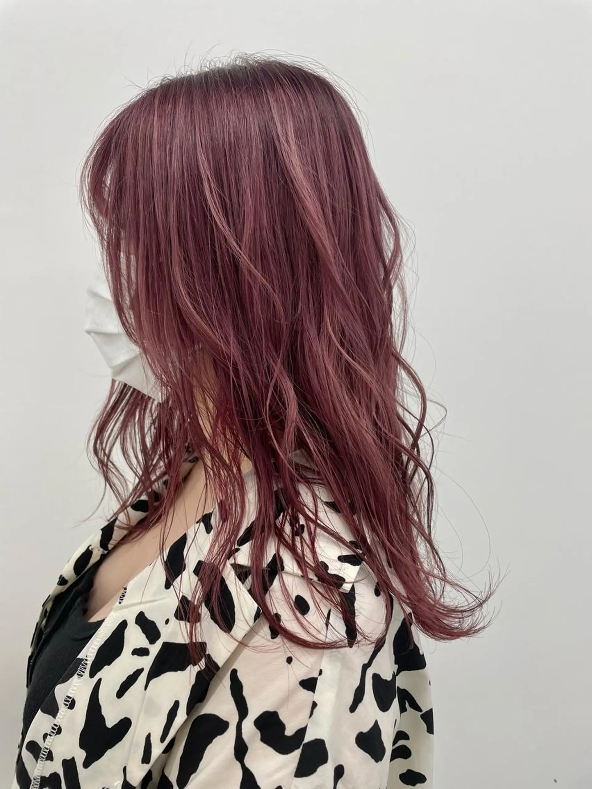 ロング パープルカラー 長谷川 未來のヘアスタイル