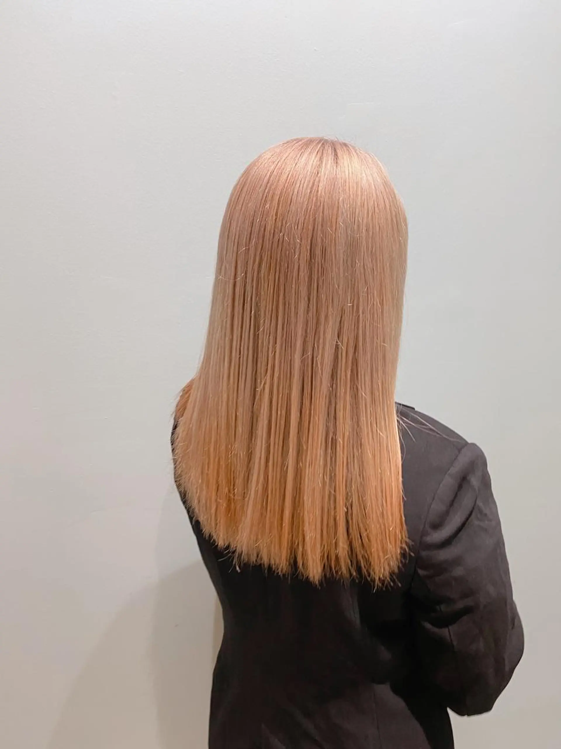 ロング カラー 美髪ストレート 川本雄己のヘアスタイル