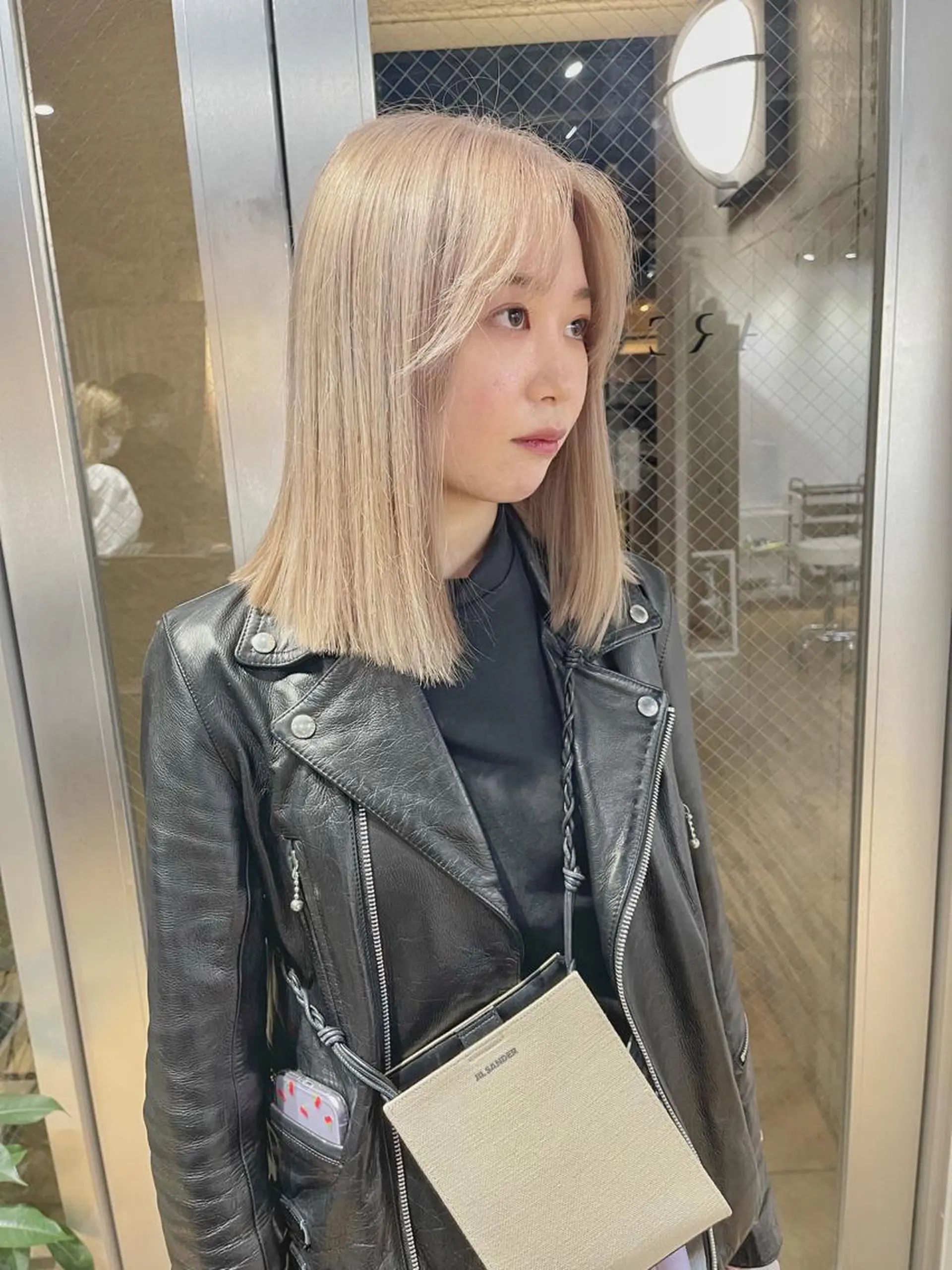 ミディアム カット ヘアカラー ハイトーンNo.1✨ パーマ✨イマイタツヤのヘアスタイル