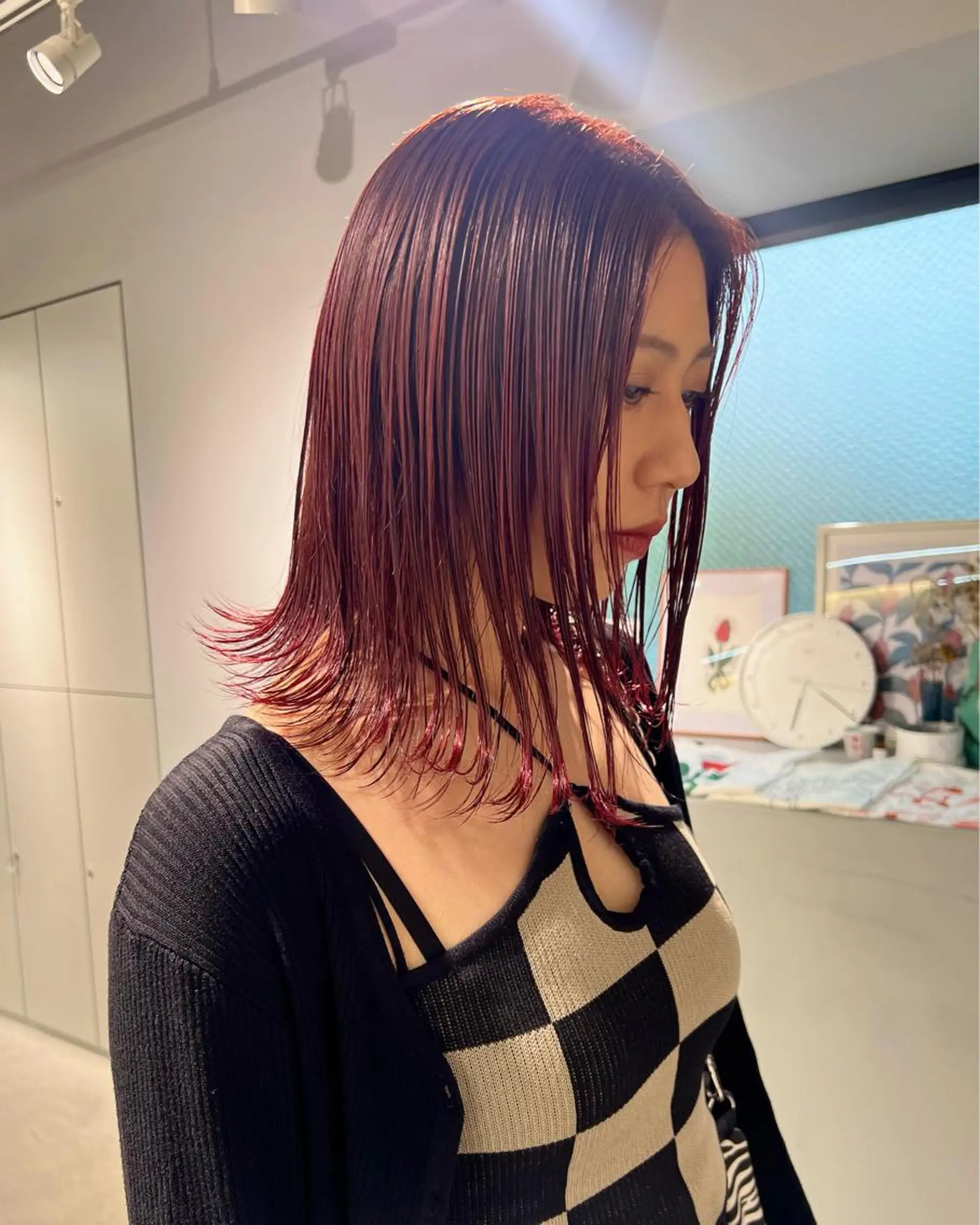 ミディアム カラー ブリーチ ラベンダーカラー ブリーチなしカラー ピンクカラー ピンクラベンダー RAIMA ハイトーン/レイヤーのヘアスタイル