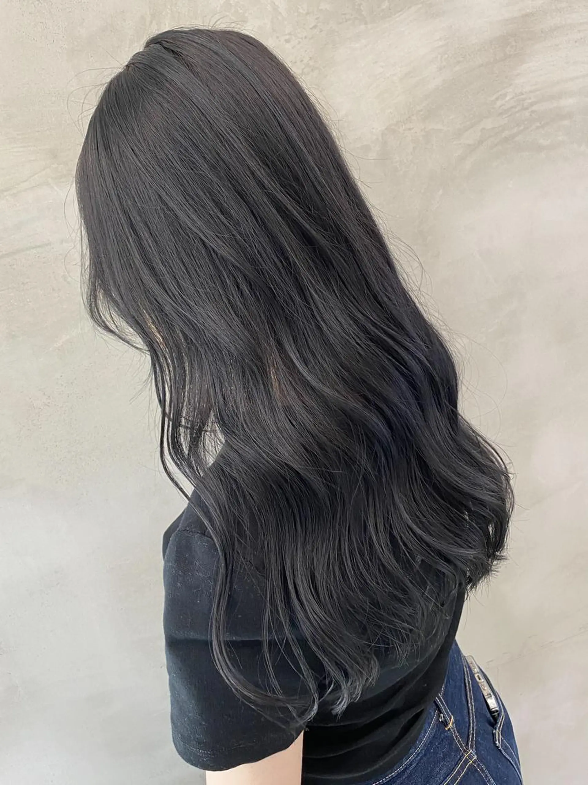 ロング カラー ブルーカラー ブルーグレー ヘアカラー トリートメント 🫧透明感カラー🫧 OIKAWAのヘアスタイル