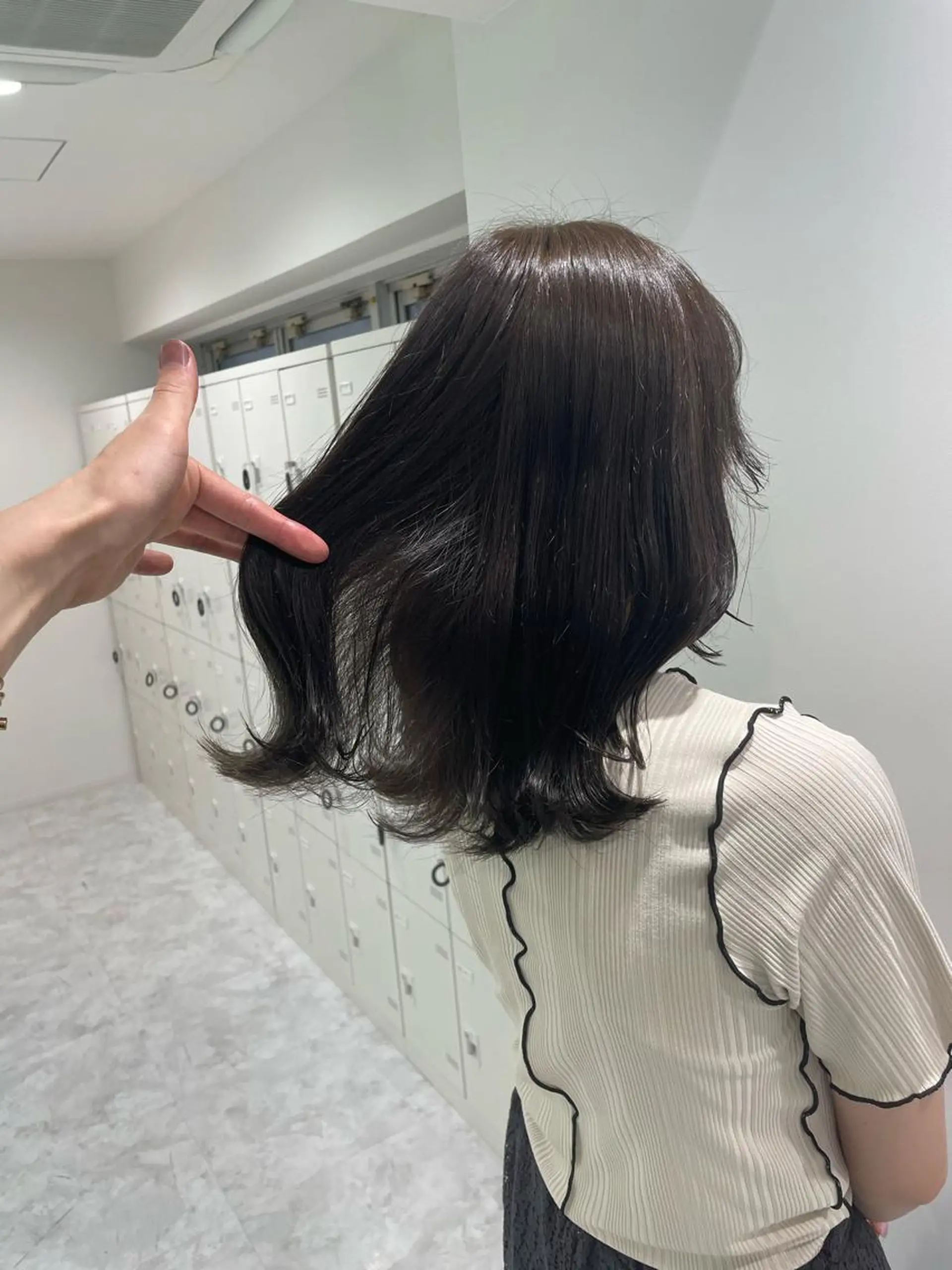 セミロング カラー パーマ ヘアアレンジ ネイル マツエク・マツパ 韓国風ベージュ🤎 赤みなし🌿横浜🤎のヘアスタイル