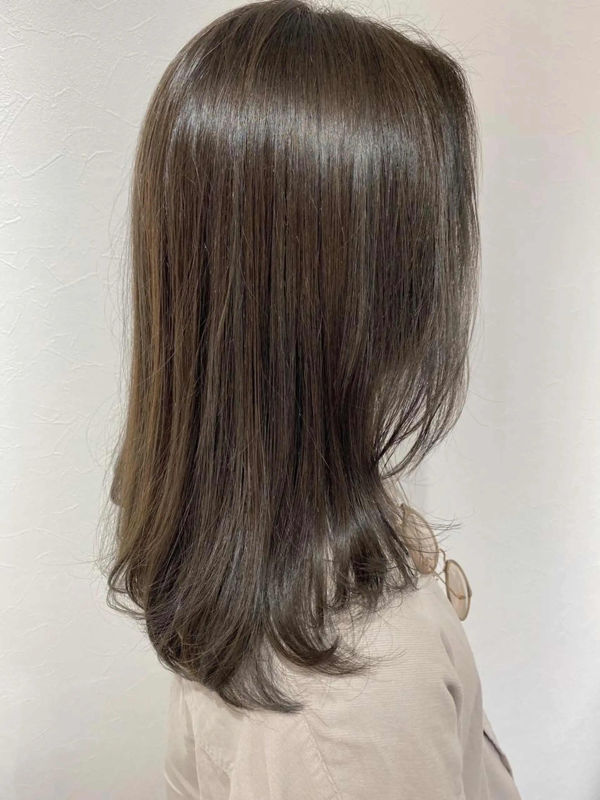 セミロング Hues所属・上村 ダイスケのヘアスタイル