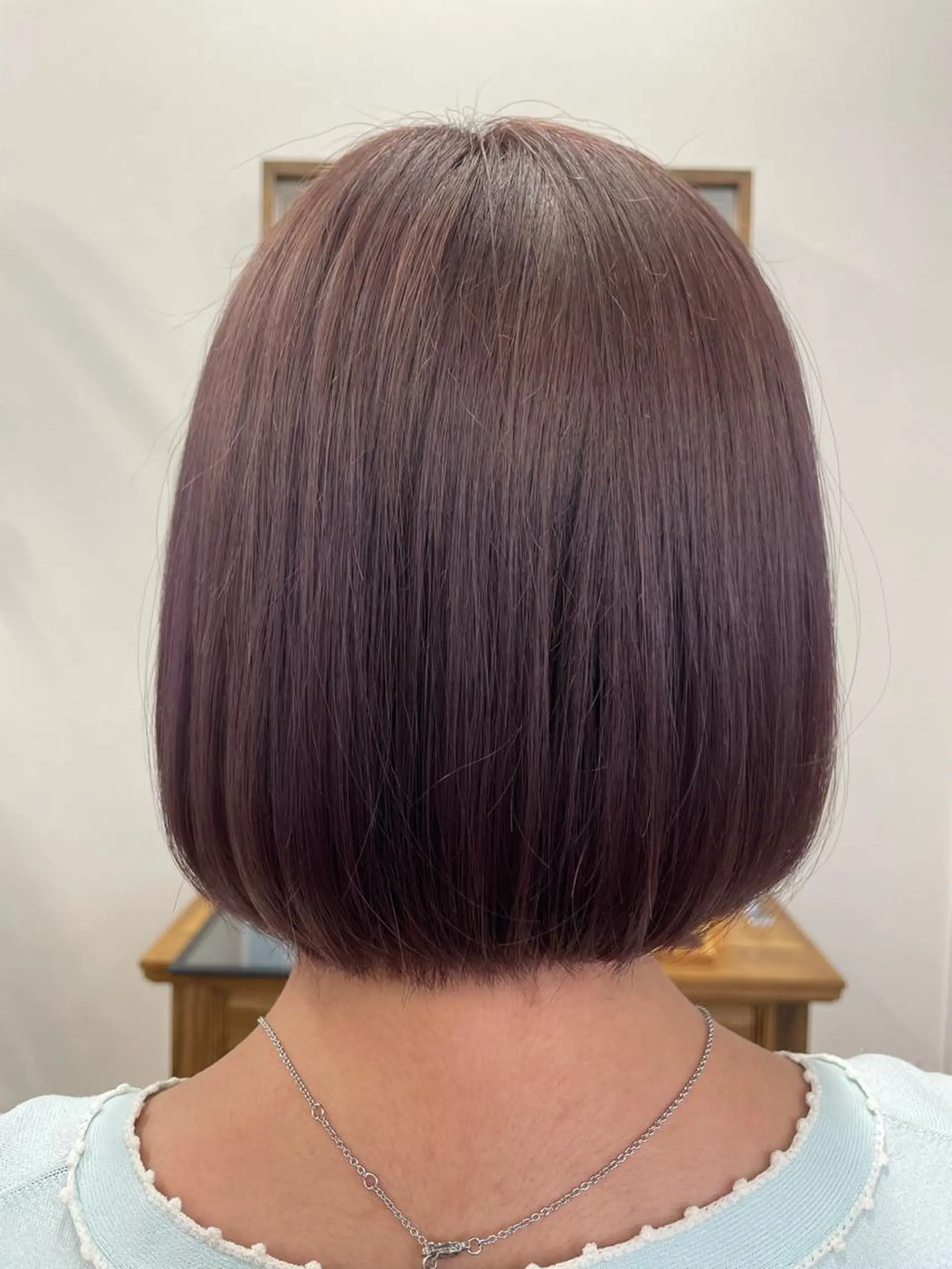 ミディアム パープルカラー ヘアカラー トリートメント 市川 舞のヘアスタイル