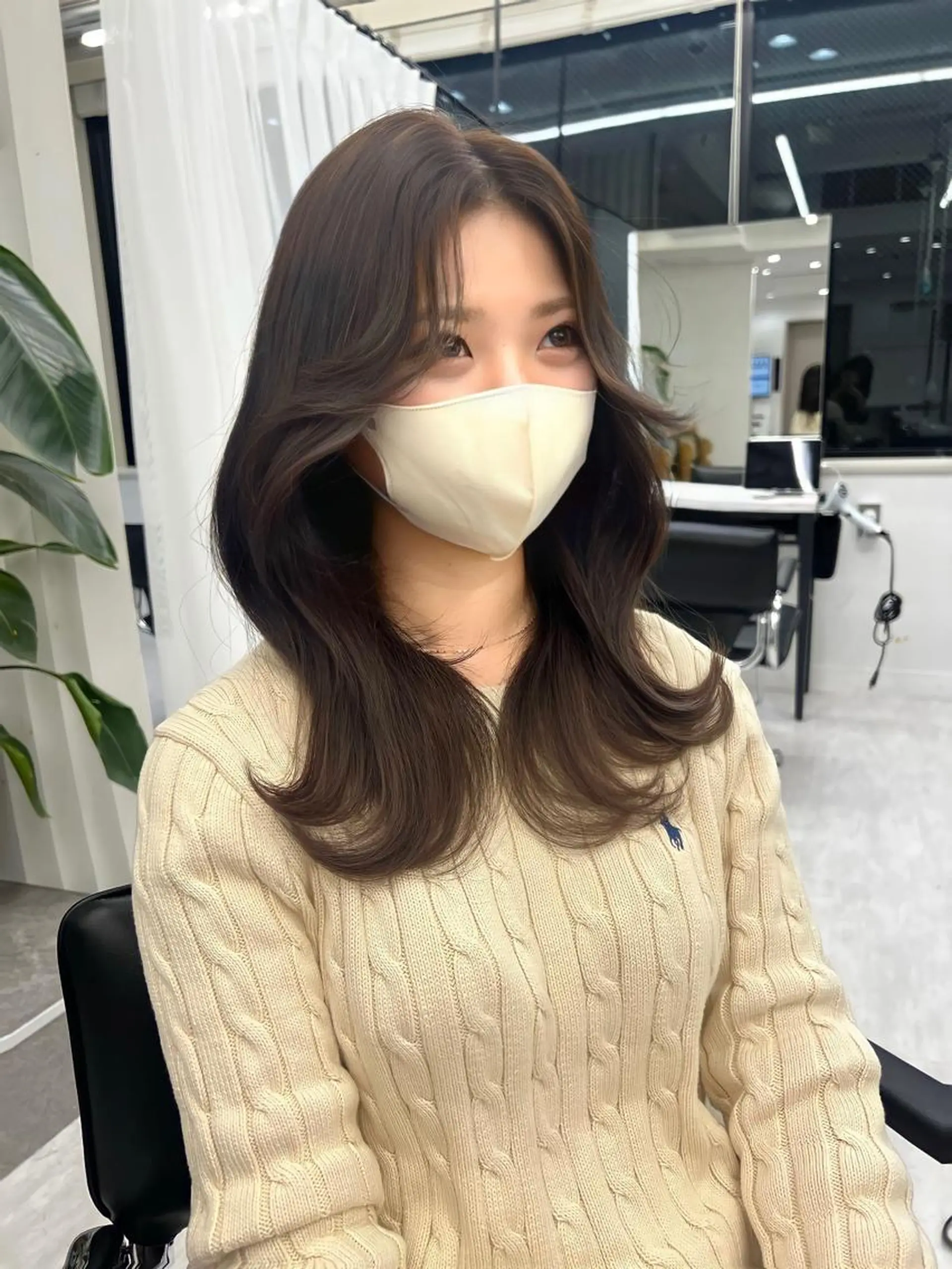 セミロング 韓国ヘア♡ 顔まわりカットayaのヘアスタイル