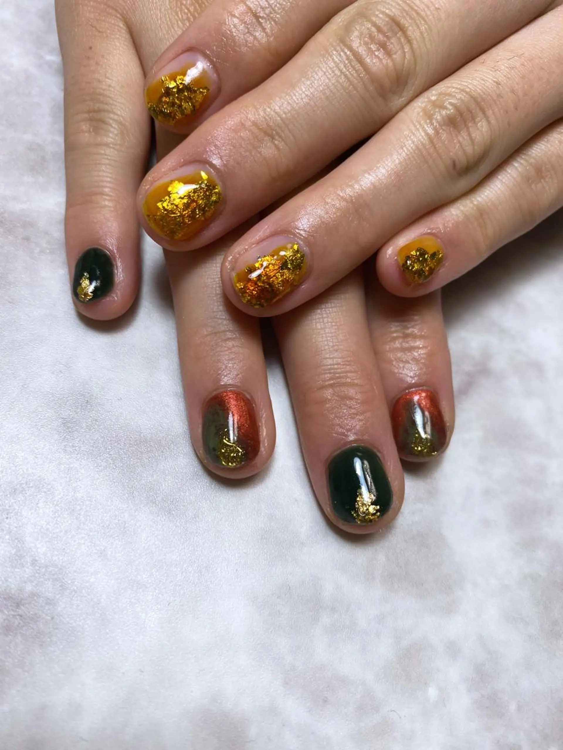 ネイル アイブロウ 成人式 ニュアンスネイル ハンドネイル 🌿Charme🌿 MAIのネイルデザイン