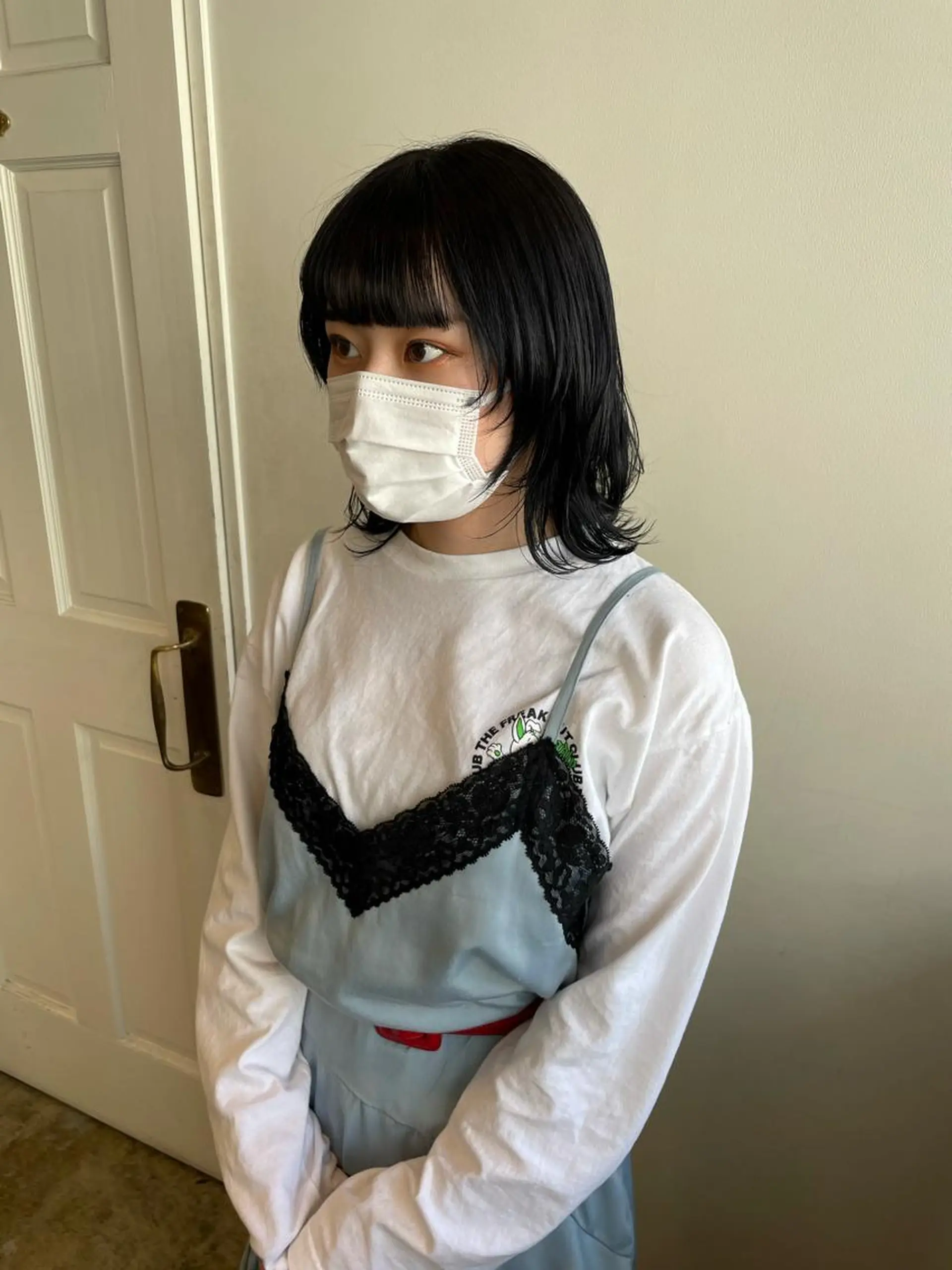 ミディアム カラー カット ヘアカラー トリートメント MIOベージュカラー 柔らかいカラーのヘアスタイル