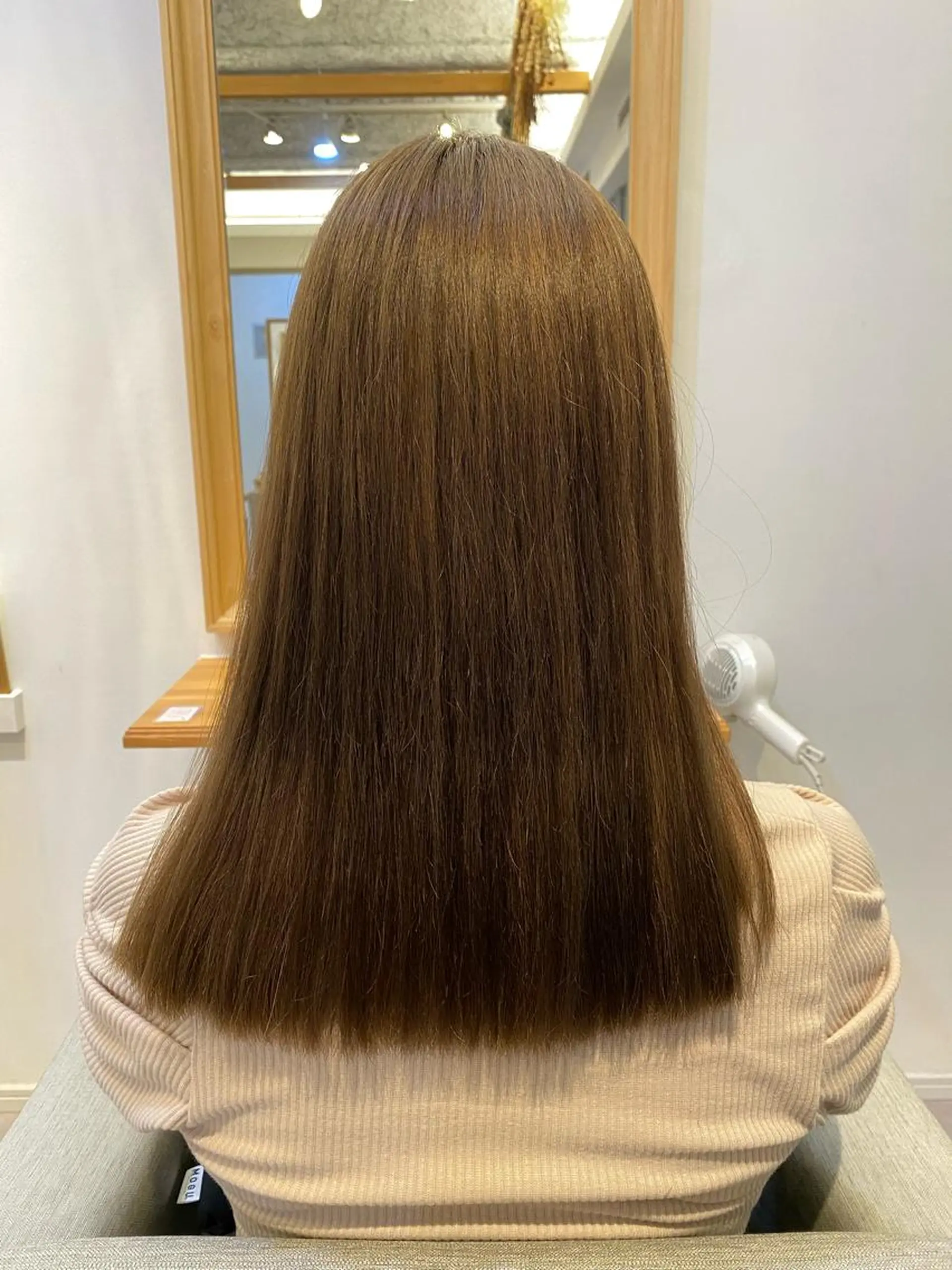 カラー kuschel アリイのヘアスタイル