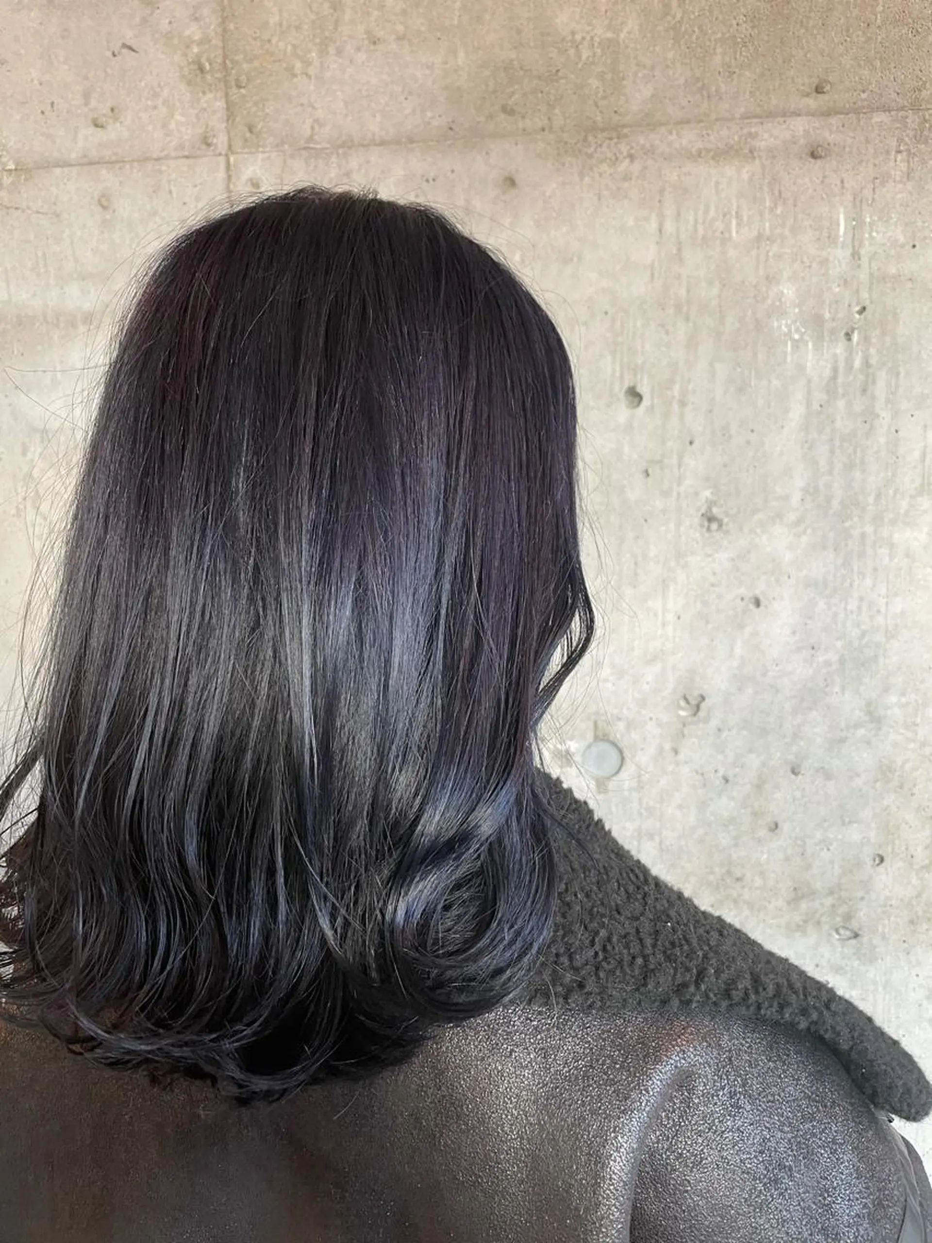 ミディアム カラー グレージュ 🔥メンズ特化パーマ 🦖増田弘明🦖のヘアスタイル