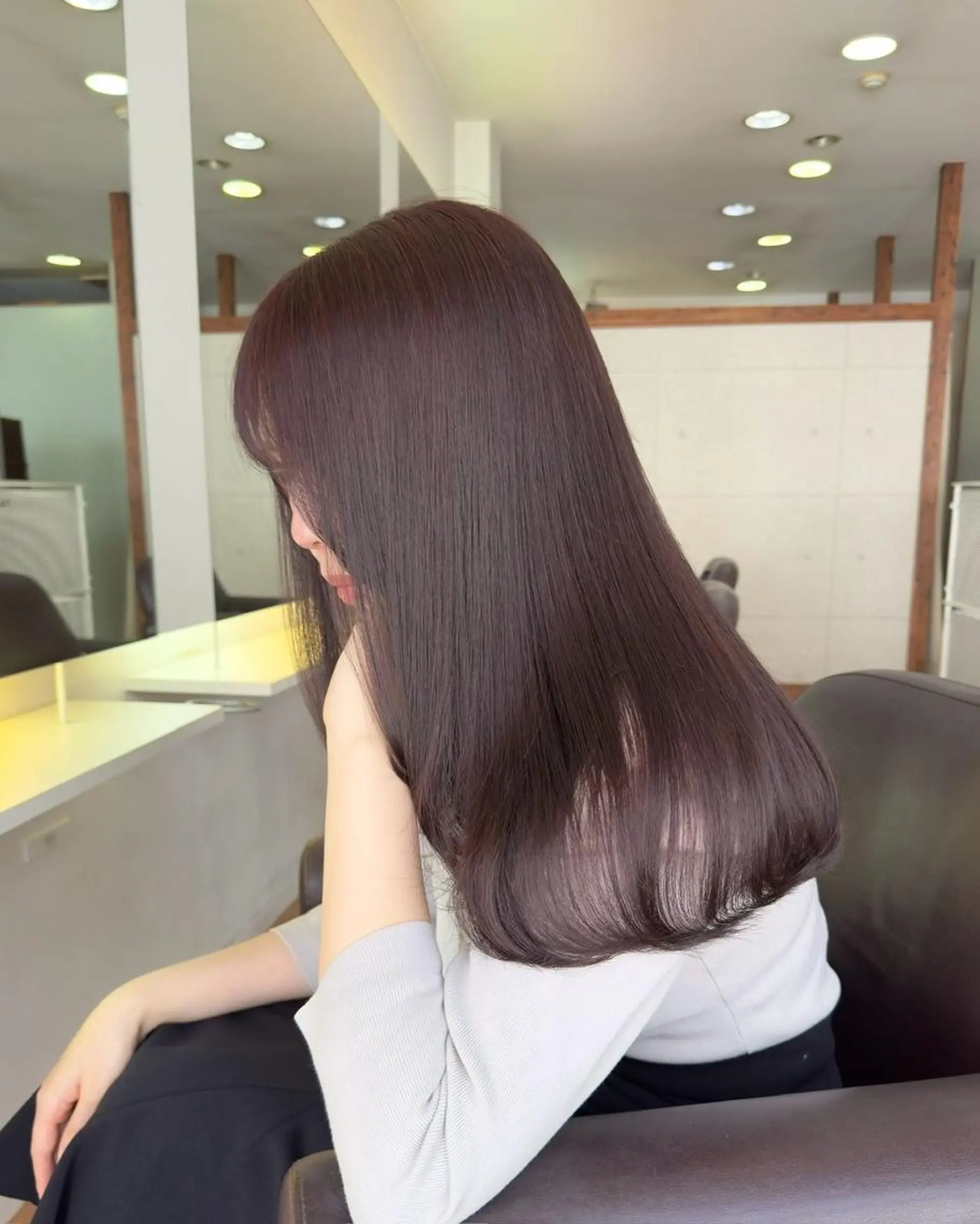 セミロング カラー mizu kiのヘアスタイル