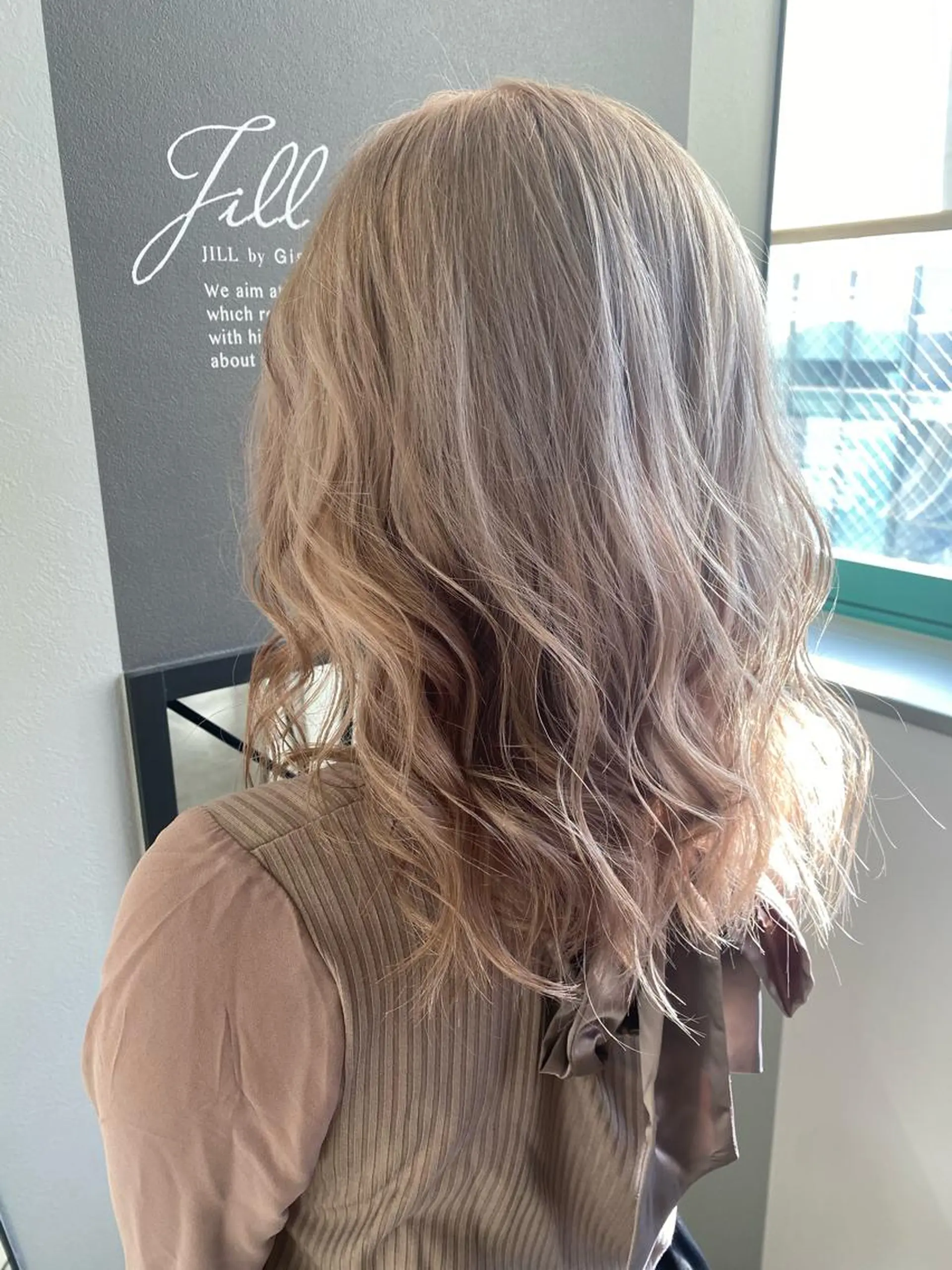 ミディアム カラー jill by gisel＿奥家のヘアスタイル