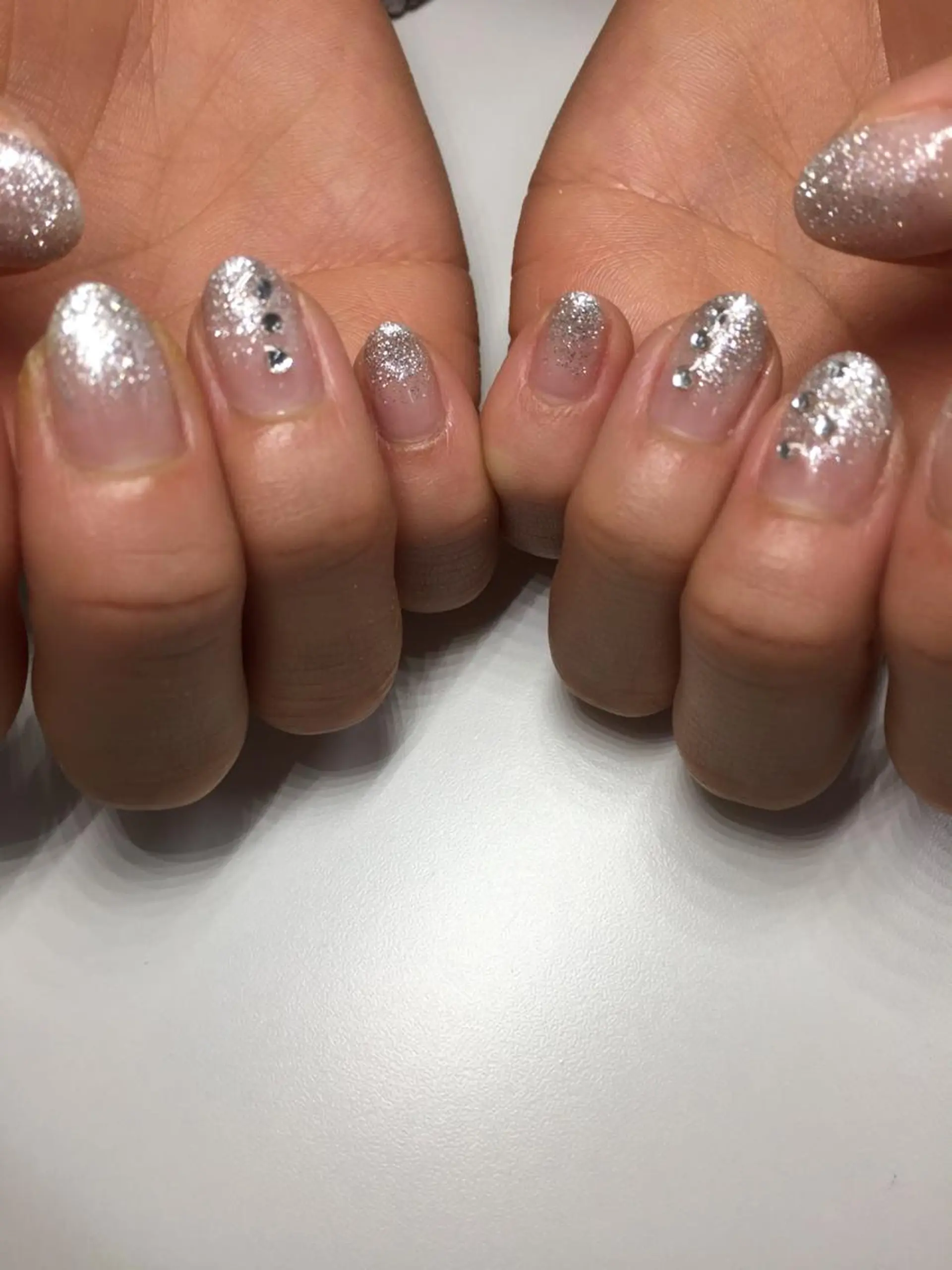 ネイル グラデーション ラメ(グリッター) ラメグラデーション 心と体が整う腸活 サロン ラクシュミーのその他イメージ