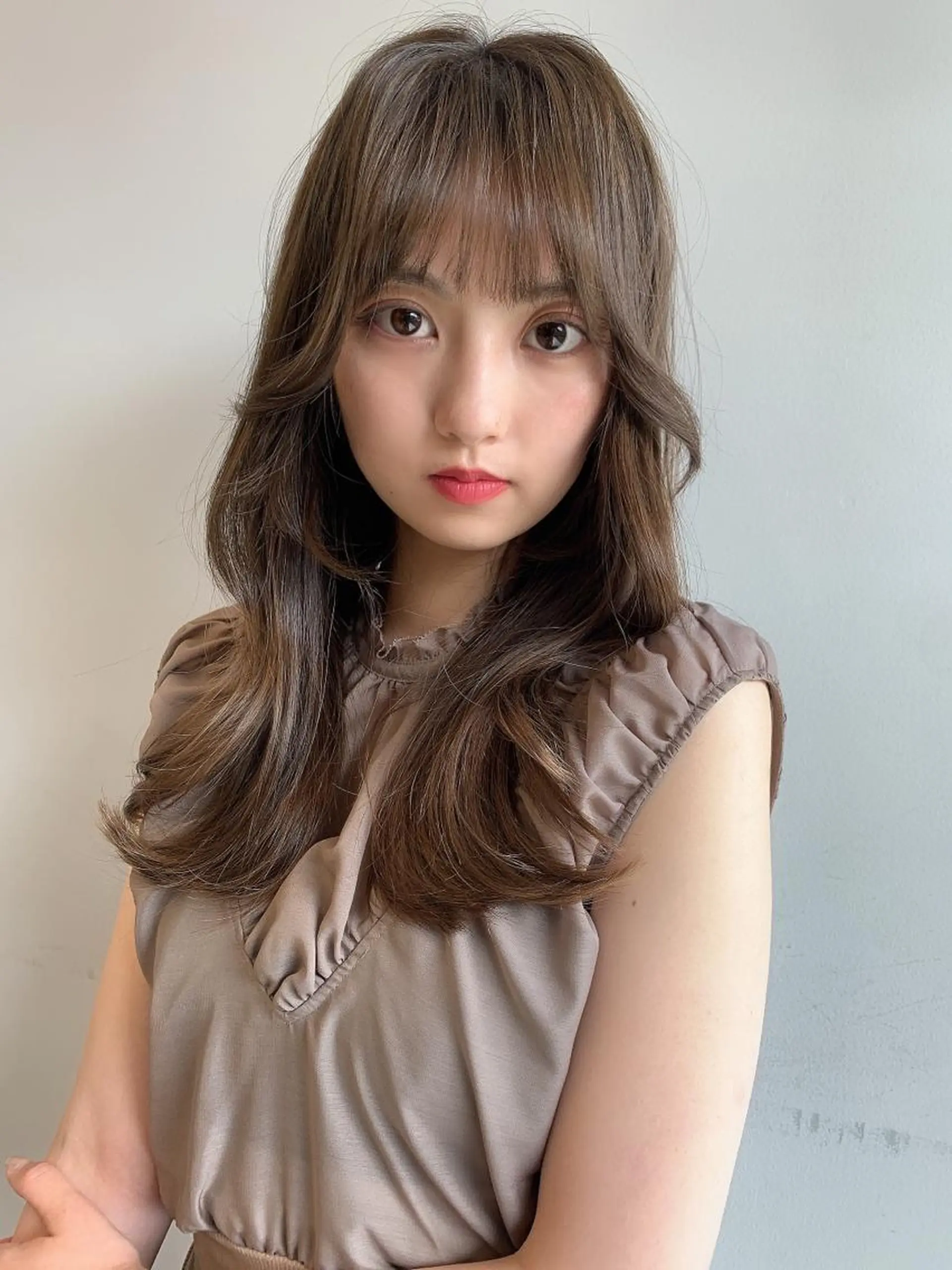 セミロング カラー カット ヘアカラー トリートメント ヘッドスパ ヘアセット 透明感/オリーブ/ グレージュ/YUKAのヘアスタイル