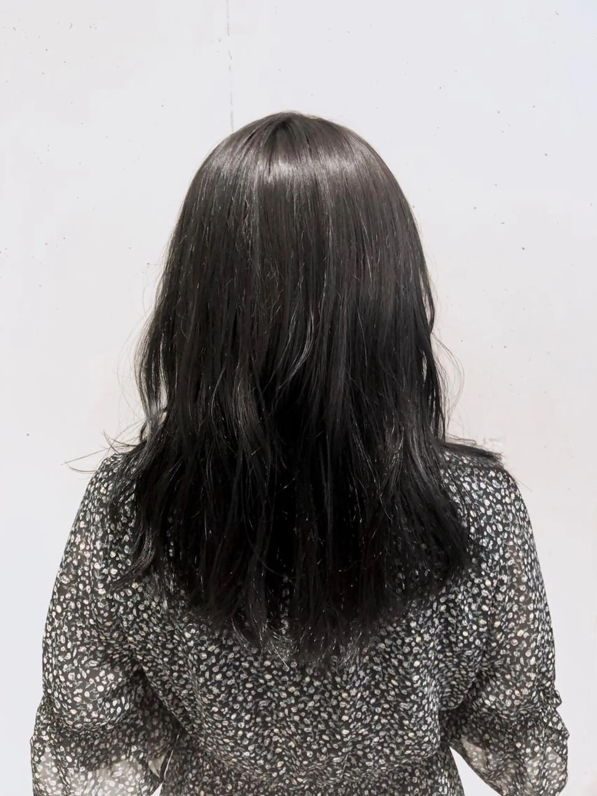 ミディアム カラー パーマ ヘアアレンジ ブリーチ 透明感カラー グラデーションカラー グレージュ ハイライトカラー 【ツヤ髪美容師】 ツダケイスケのヘアスタイル