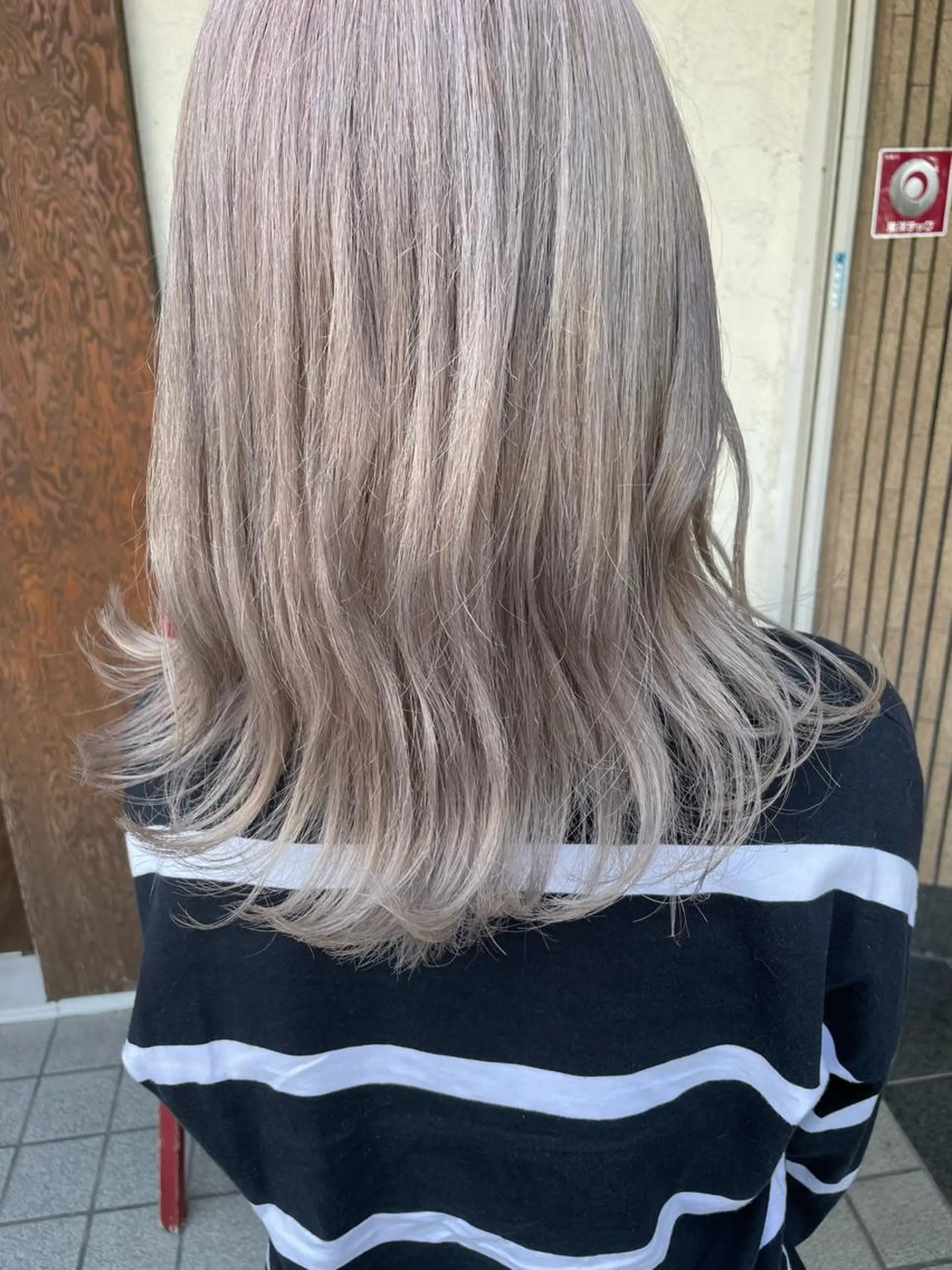 ミディアム カット ヘアカラー トリートメント しもかわ かほのヘアスタイル