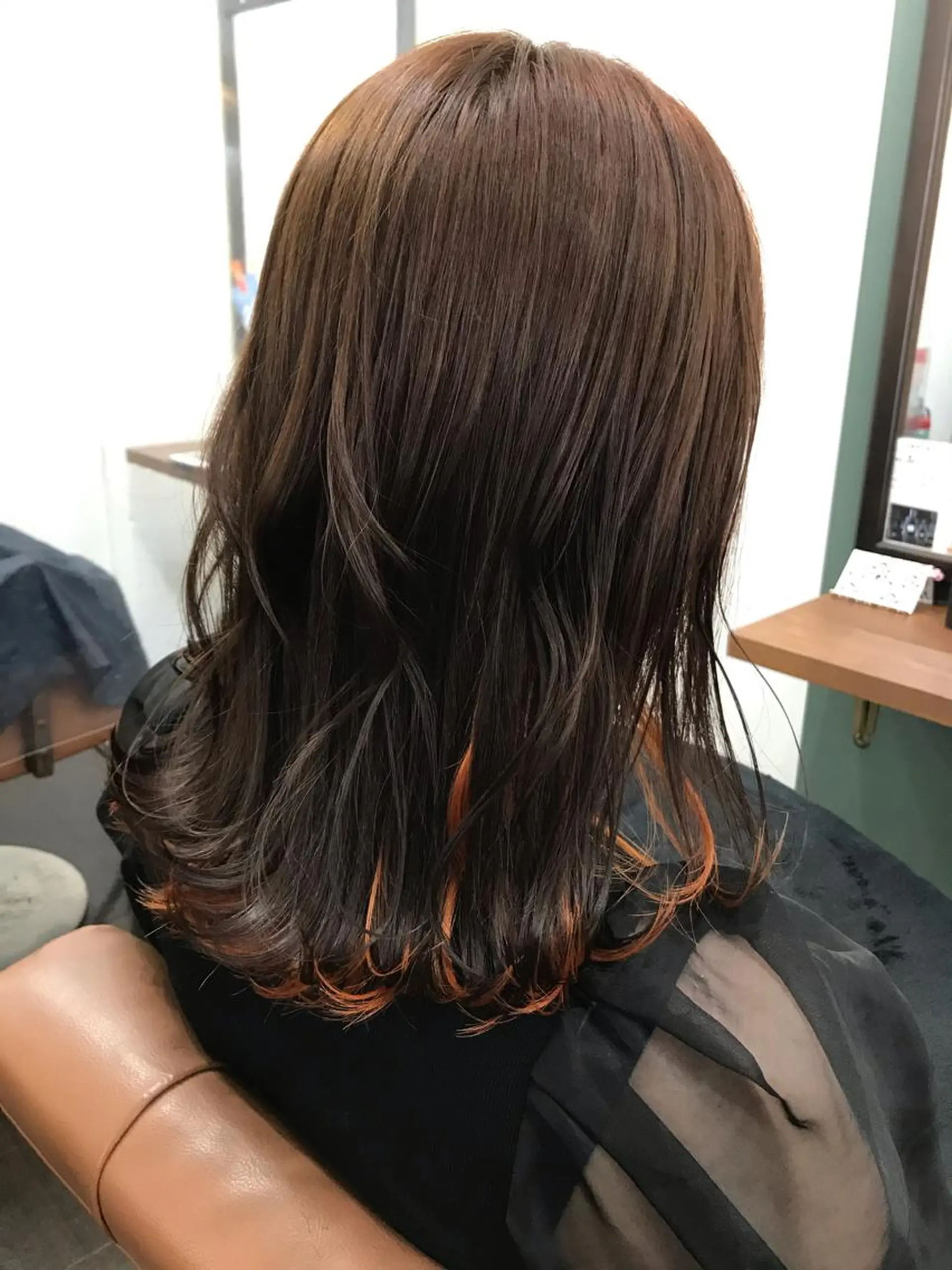 ロング カラー アッシュ アッシュブラウン ベージュカラー 黒髪 ブラウンカラー ヘアカラー トリートメント 【店長】小久保 淳平のヘアスタイル