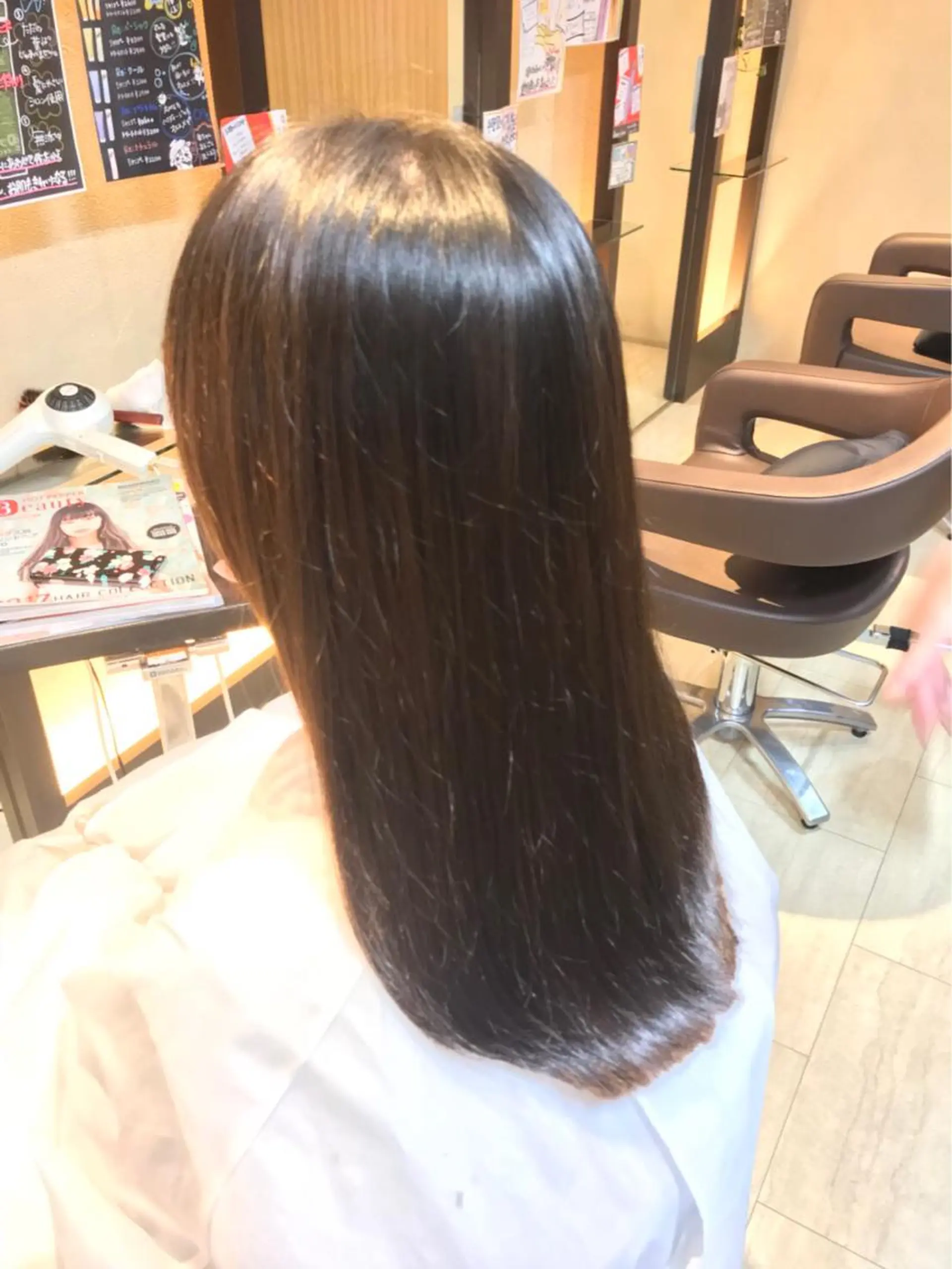 セミロング 🔶金山 前髪カット レイヤーカット🔶のヘアスタイル