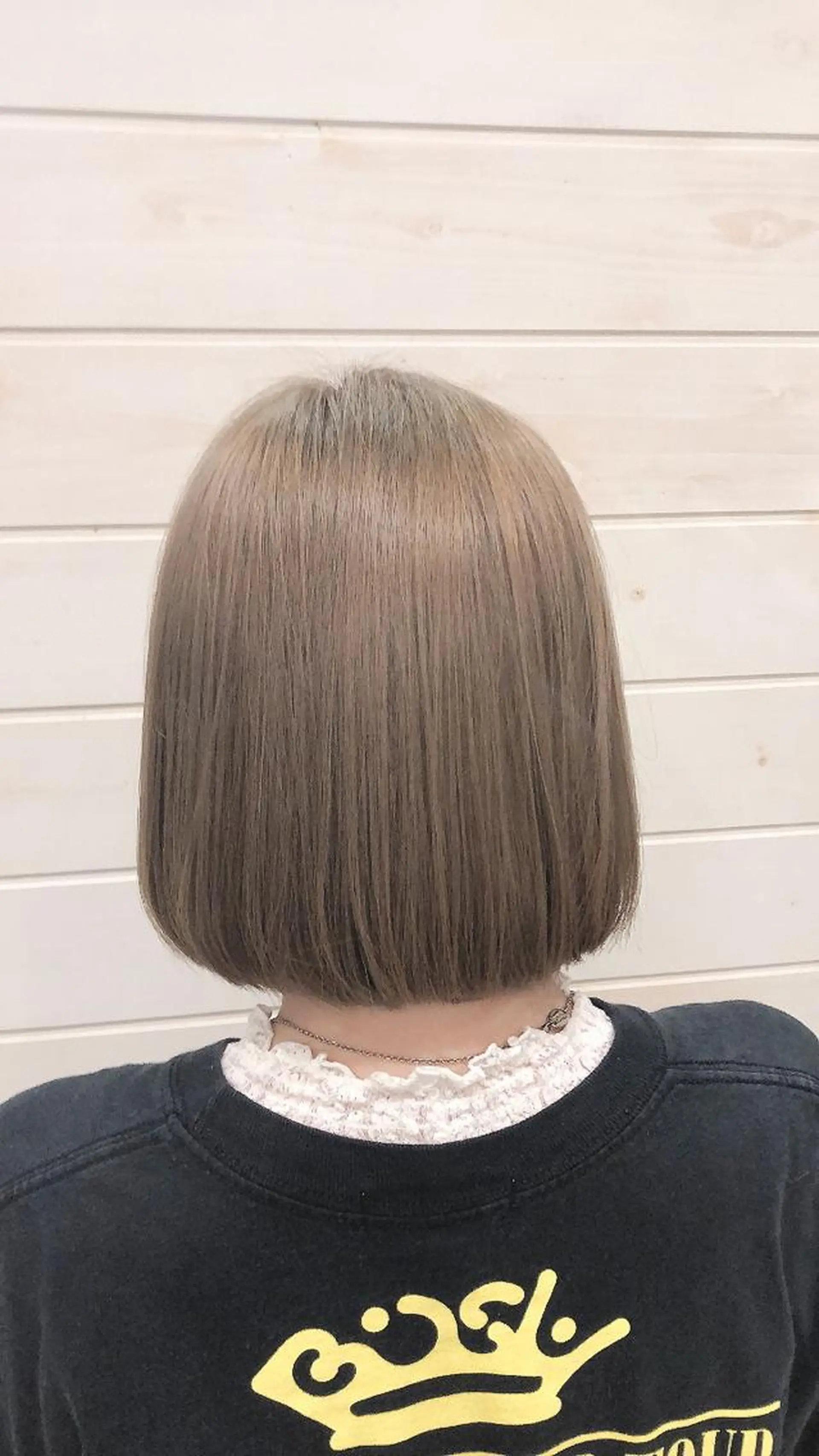 ミディアム カラー ベージュカラー ブリーチ ダブルカラー ハイトーンカラー ハイトーンベージュ Crén by marie 真嘉比店所属・東恩納 誠のヘアスタイル