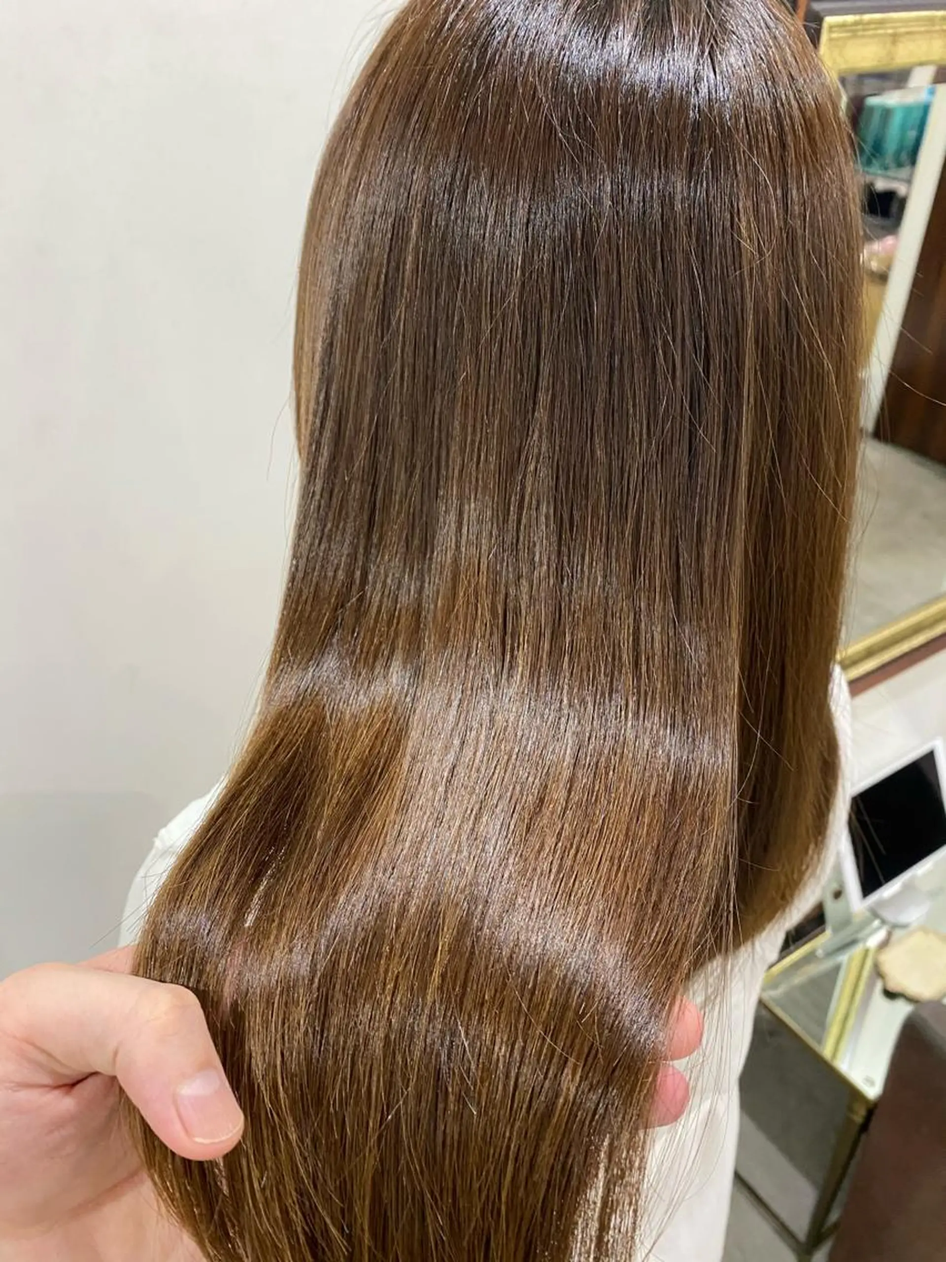 セミロング カラー 👑圧倒的カラー👑 佐々木祐希のヘアスタイル